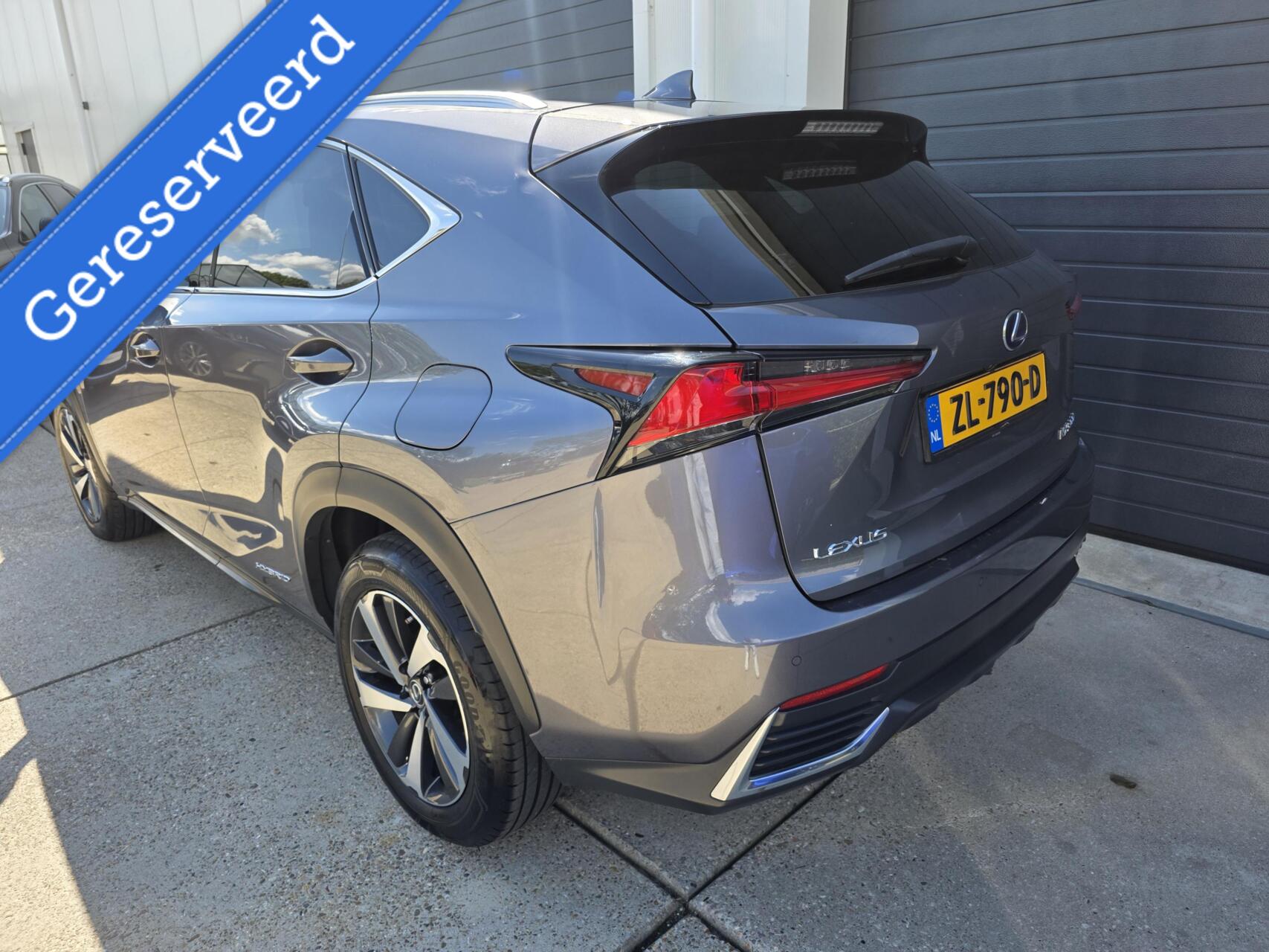 Foto van Lexus Lexus Nx300h