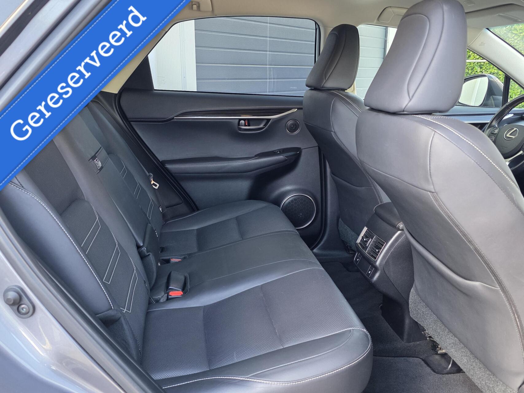 Foto van Lexus Lexus Nx300h