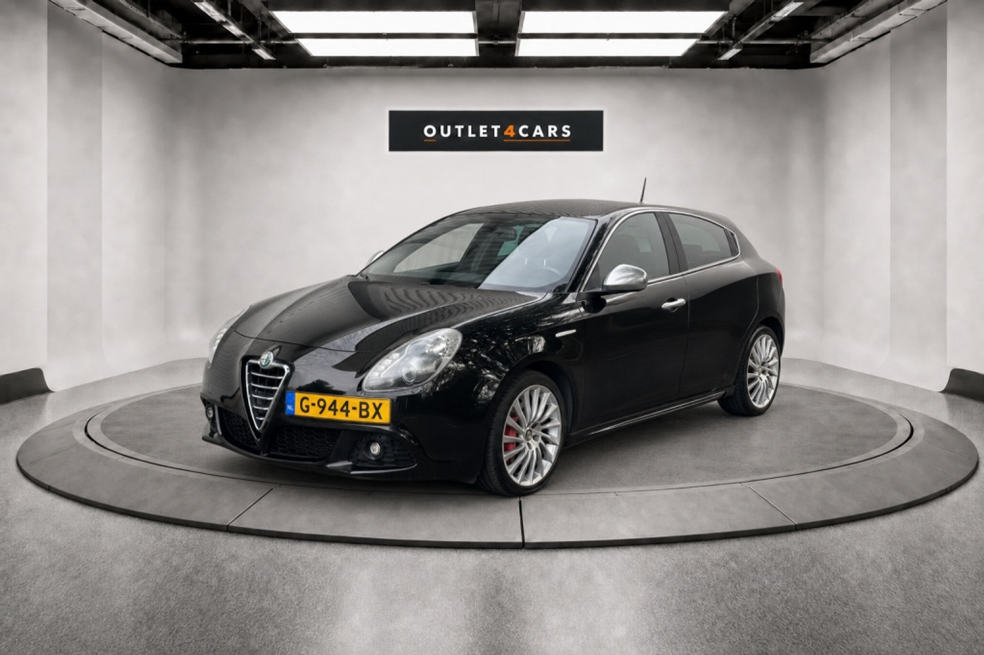 Alfa Romeo Alfa Giulietta 1.4 T Distinctive 2012 - voorkant