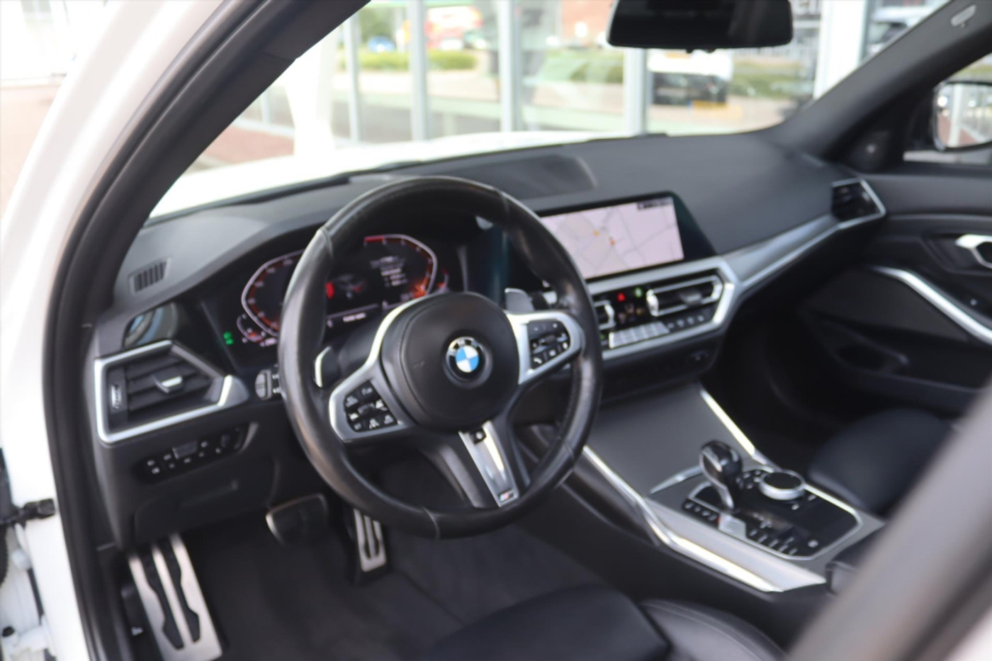 Foto van BMW 330i