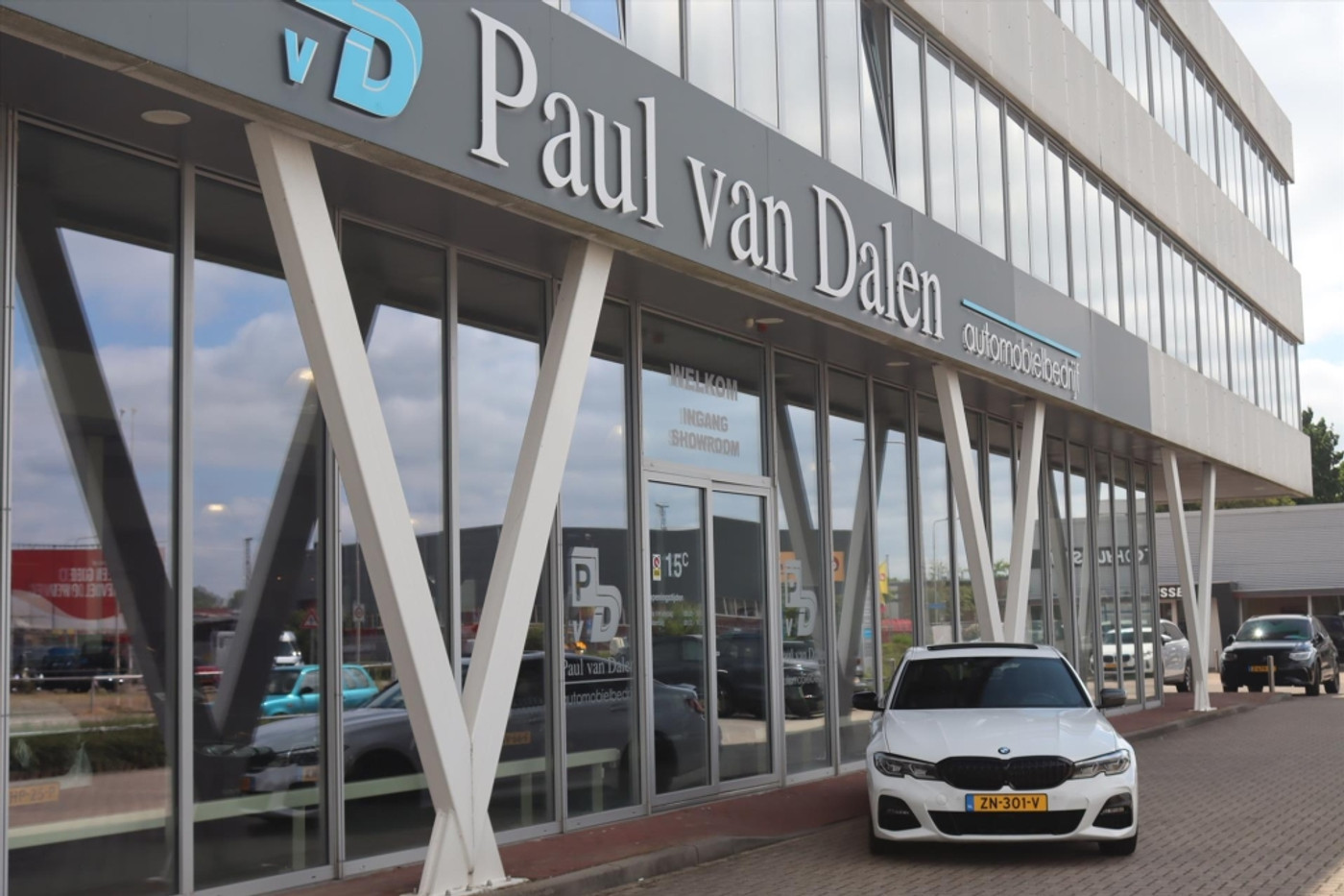 Foto van BMW 330i