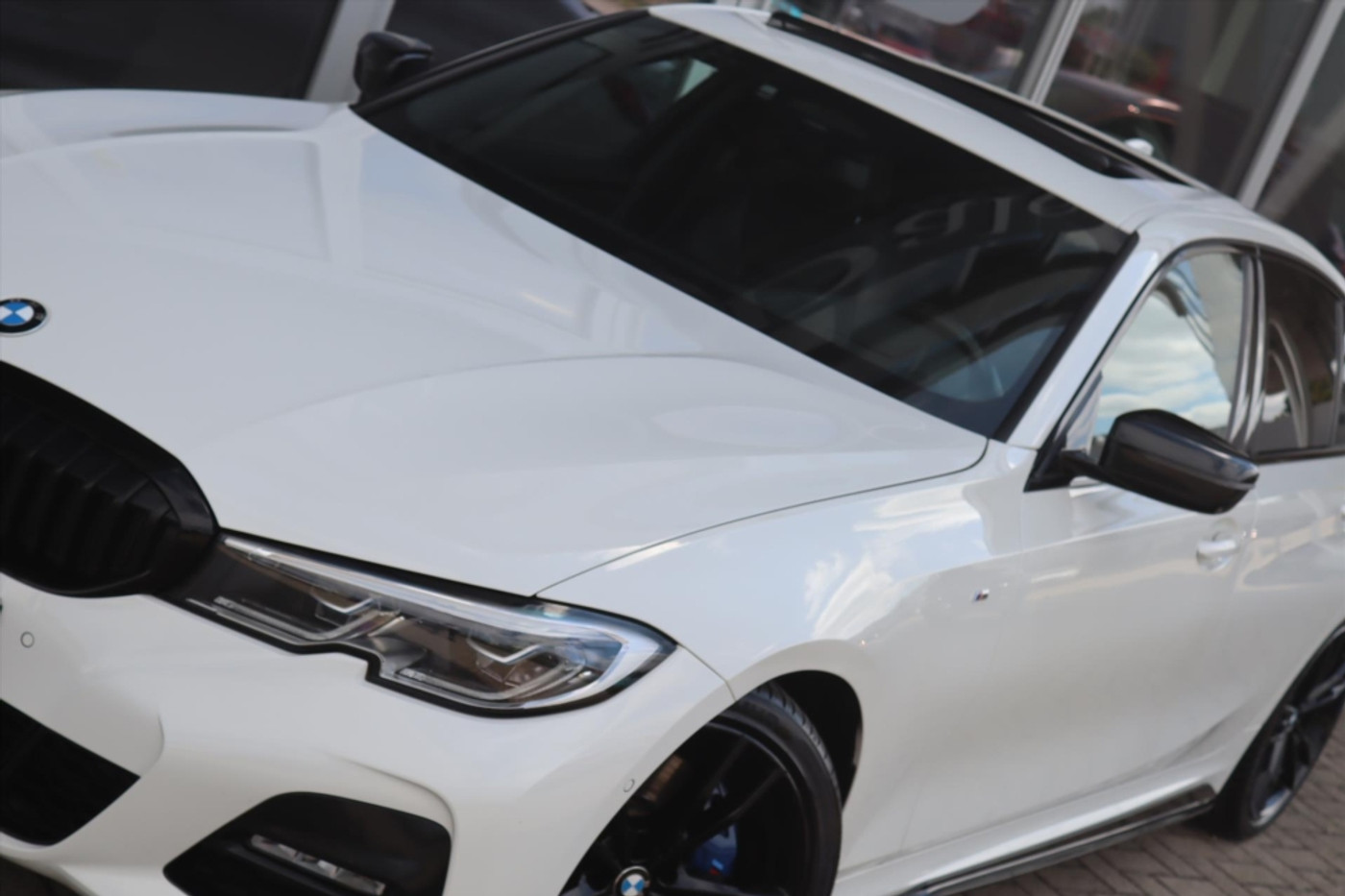 Foto van BMW 330i