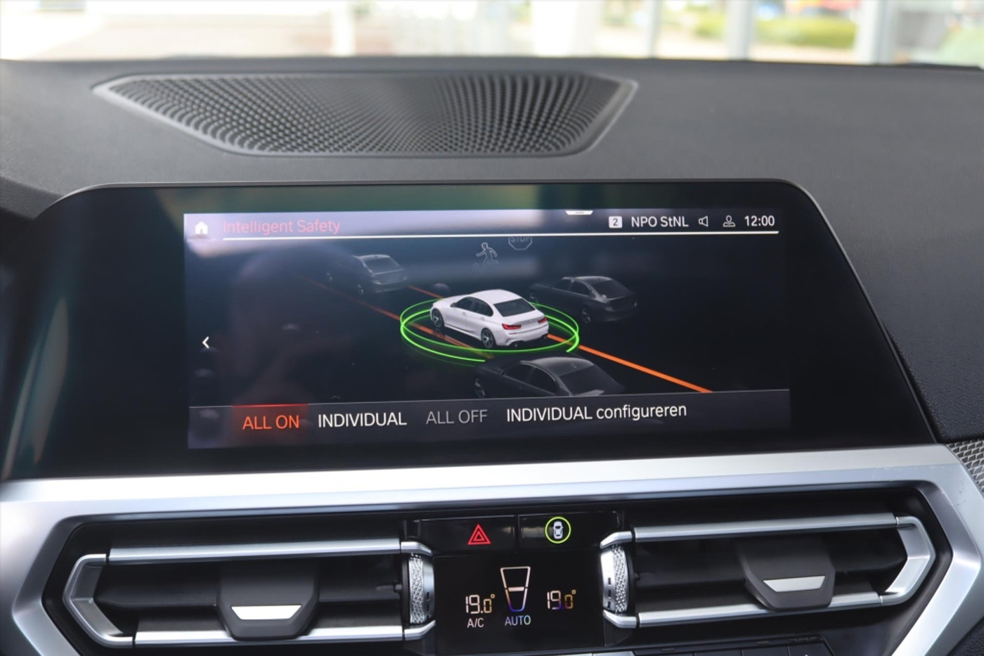 Foto van BMW 330i