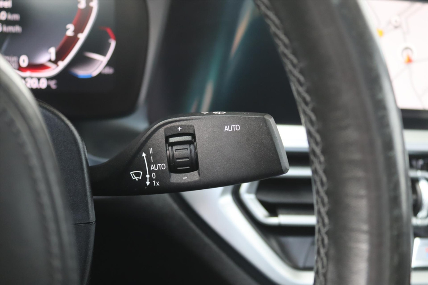 Foto van BMW 330i