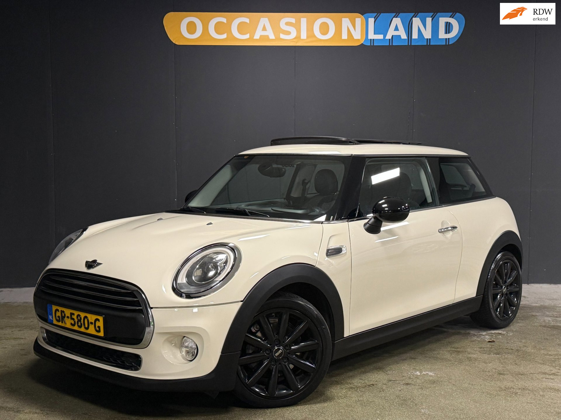 Mini One 1.2 One Salt Business|PANO|HUD|SFEER|KEYLESS|BLUETOOTH|17INCH| 2015 - voorkant