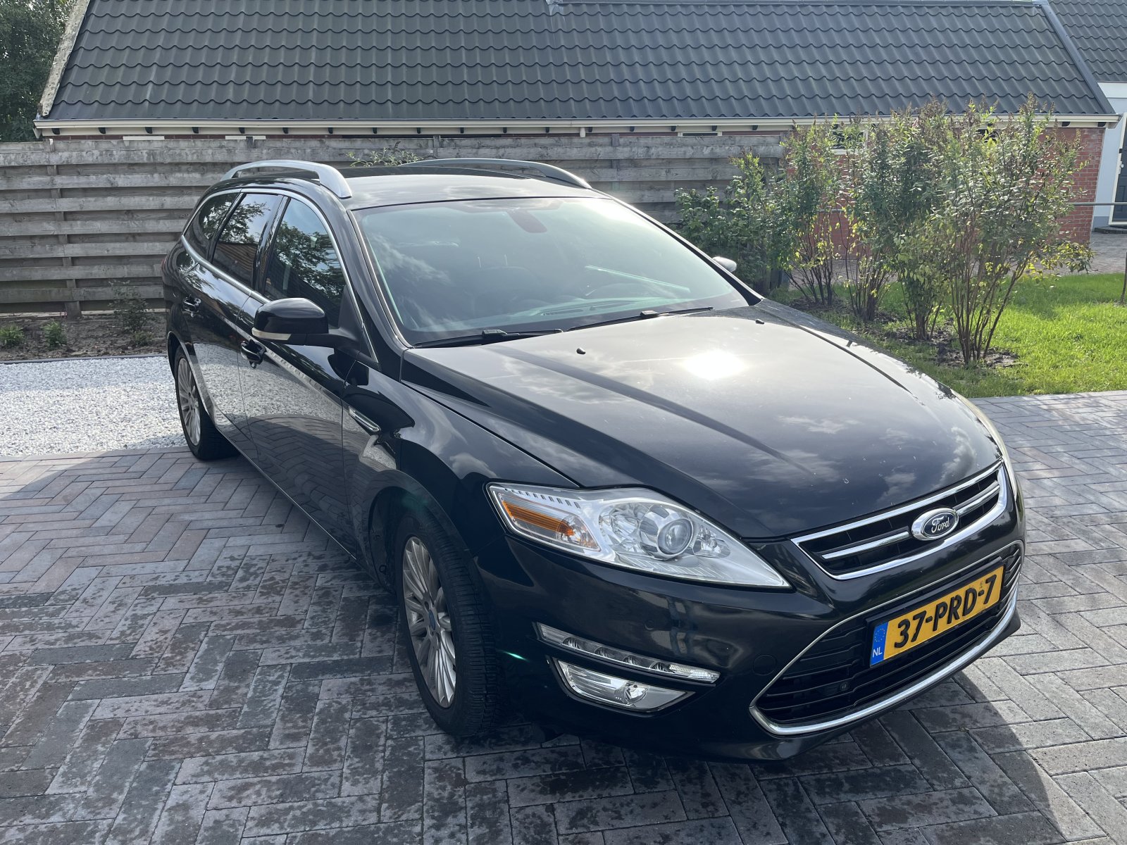 Ford Mondeo Wagon 2.0 TDCi Titanium 2011 - voorkant