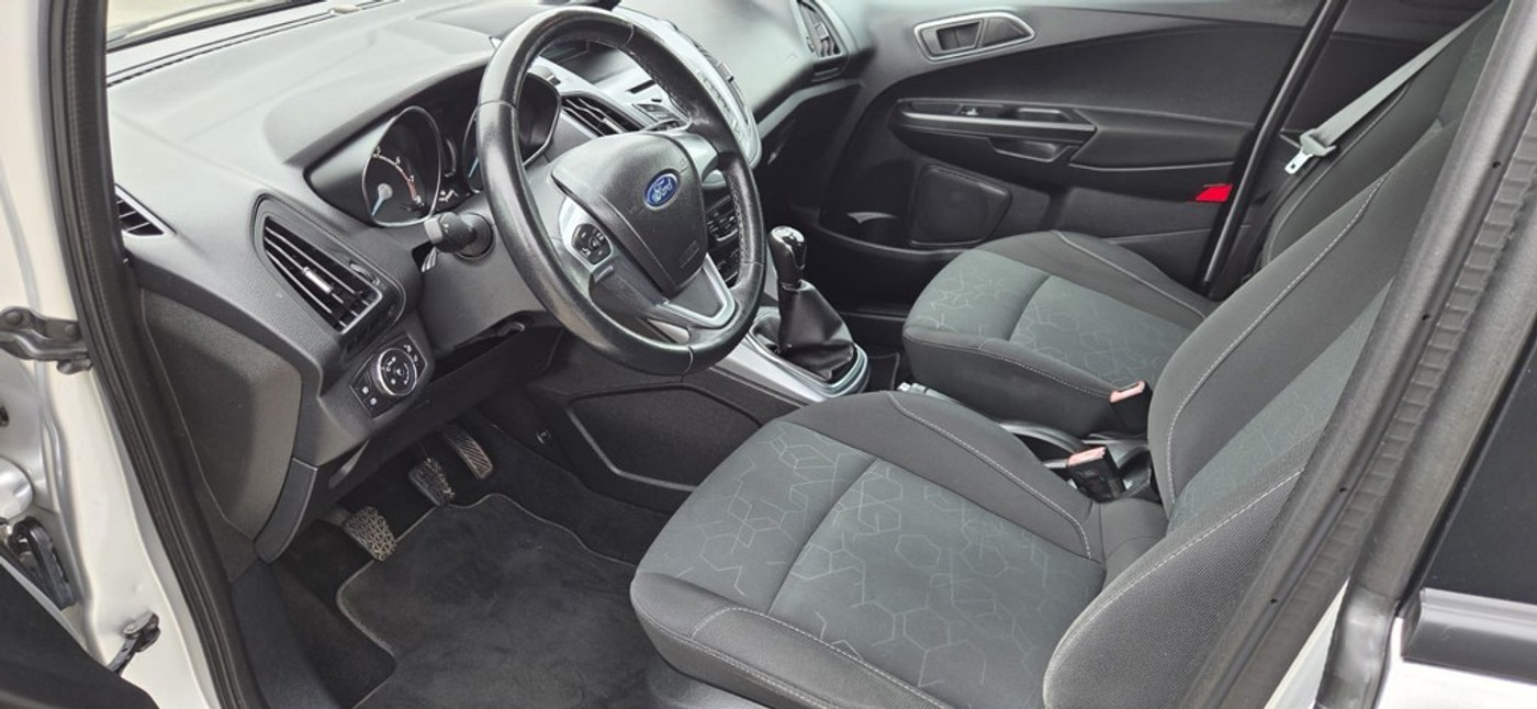 Foto van Ford B-max