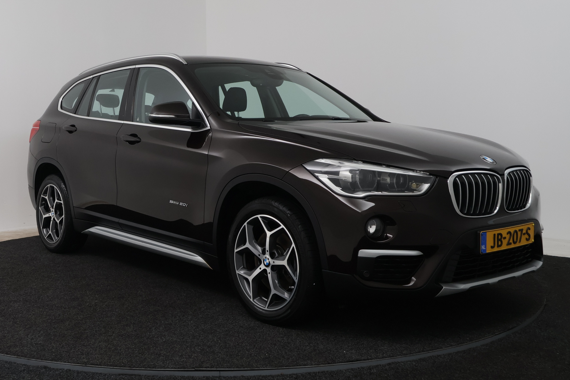 Foto van BMW X1 Sdrive20i