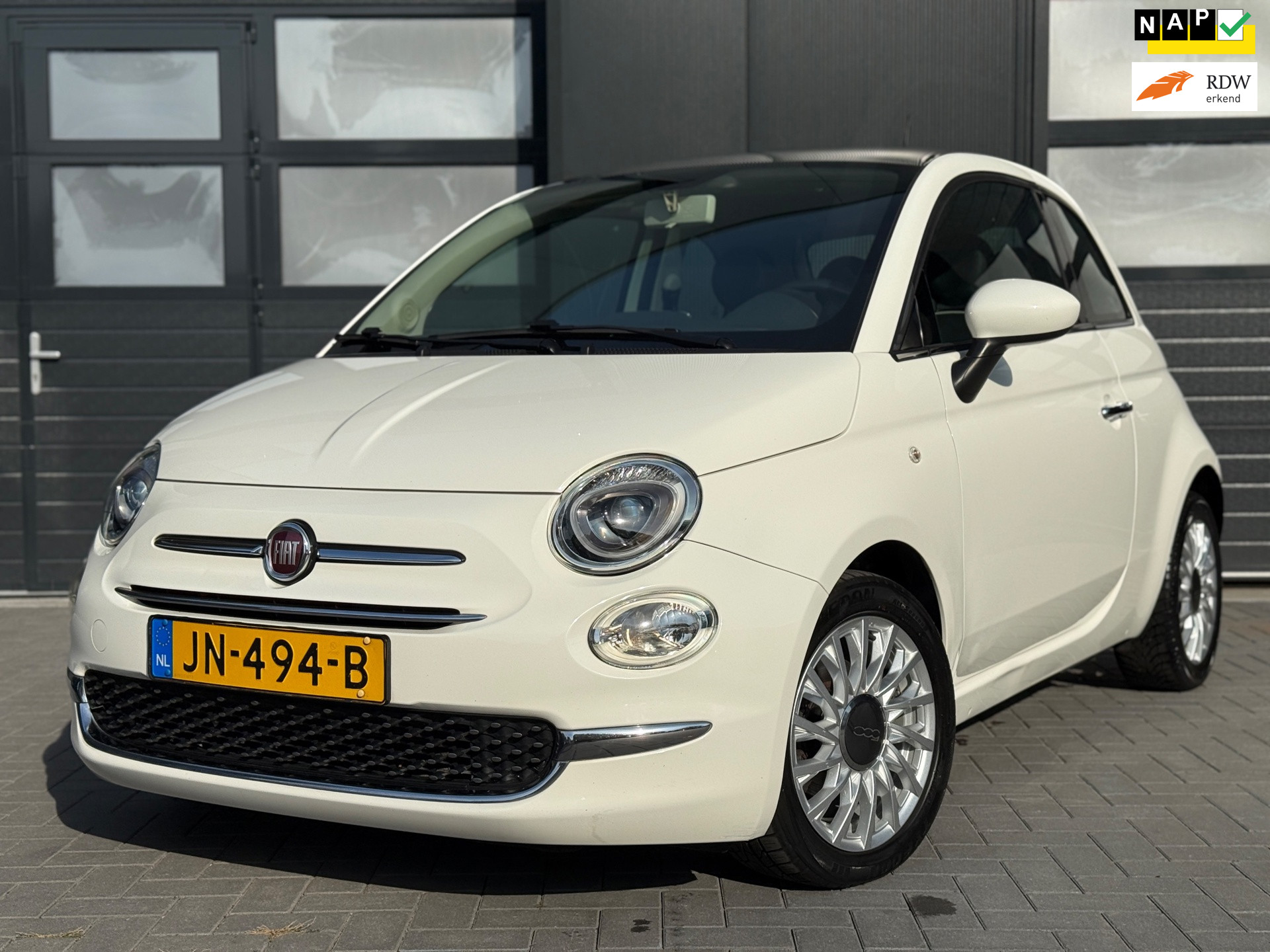 Fiat Fiat 500 Fiat 500 0.9 TwinAir Turbo Lounge | Facelift | Panoramadak | Airco 2016 - voorkant