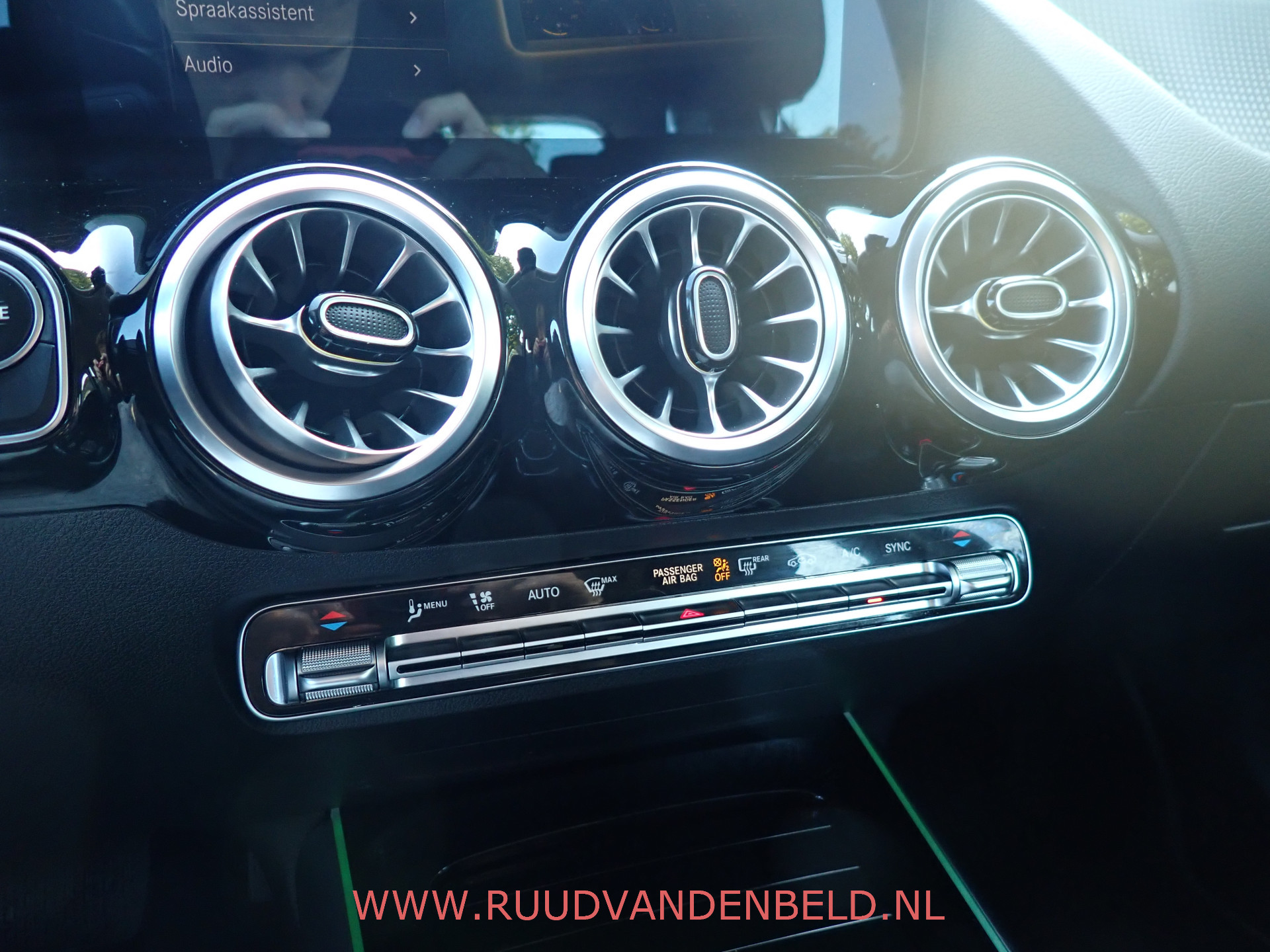 Foto van Mercedes-Benz B 200