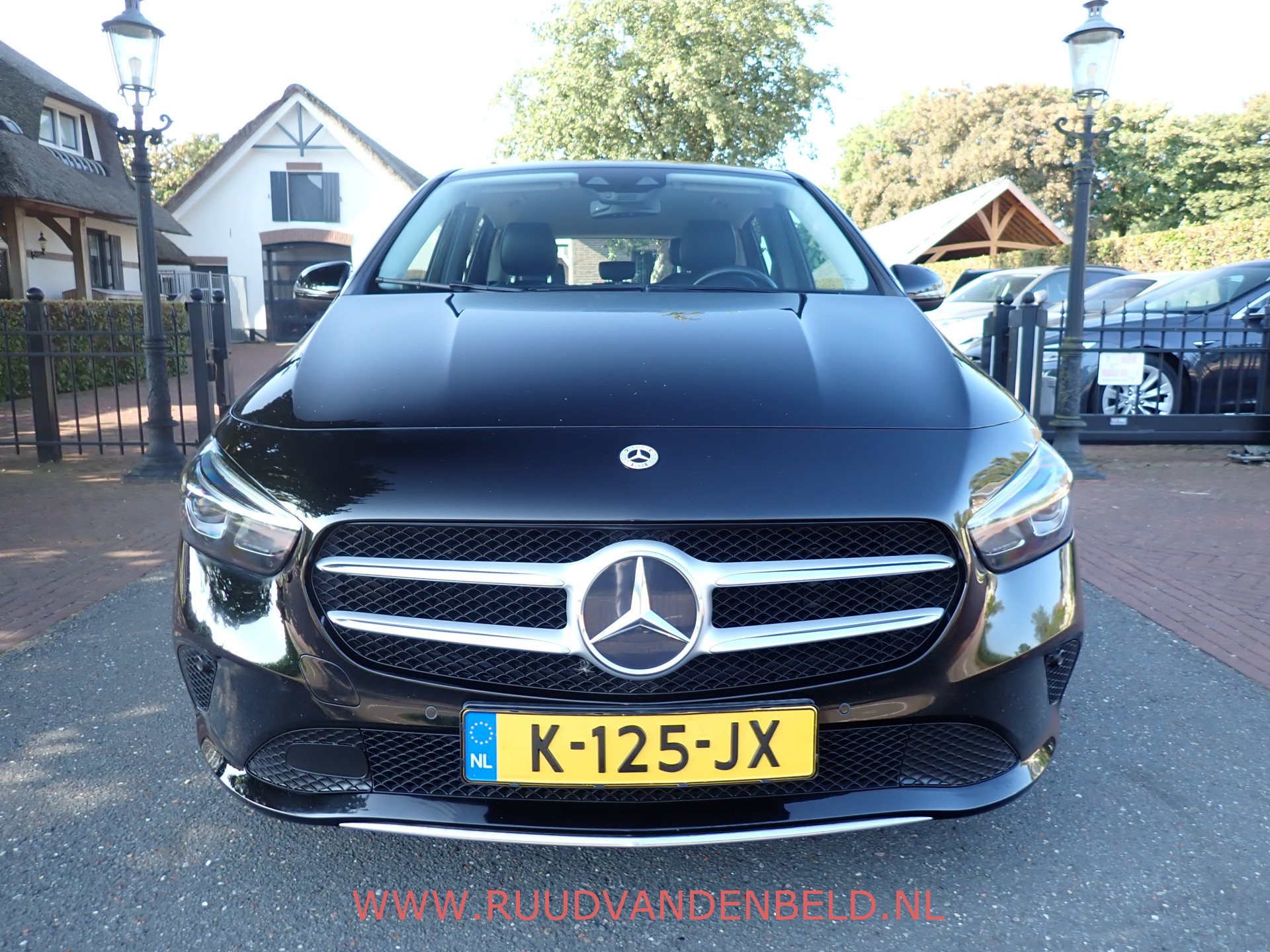 Foto van Mercedes-Benz B 200