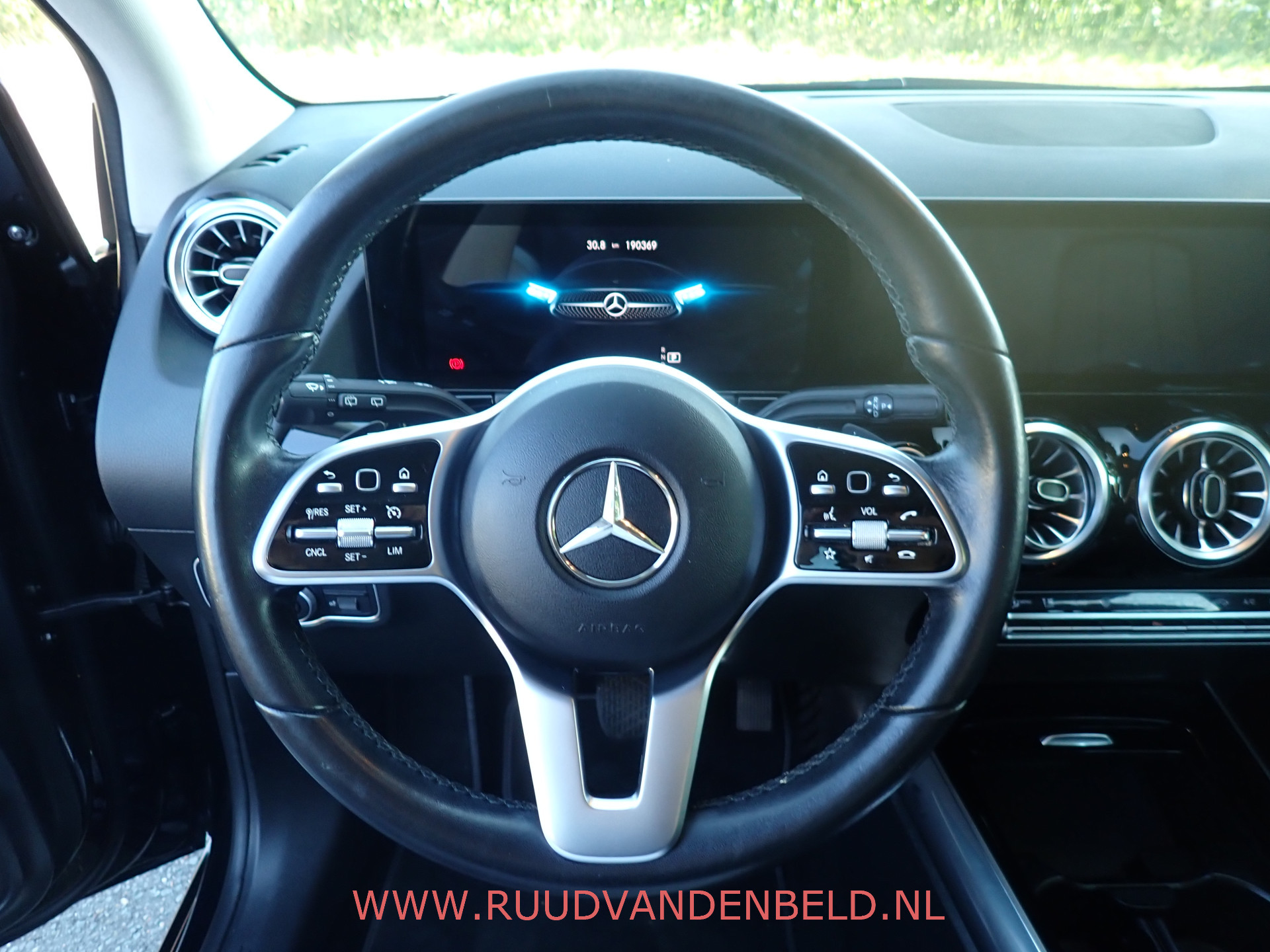 Foto van Mercedes-Benz B 200