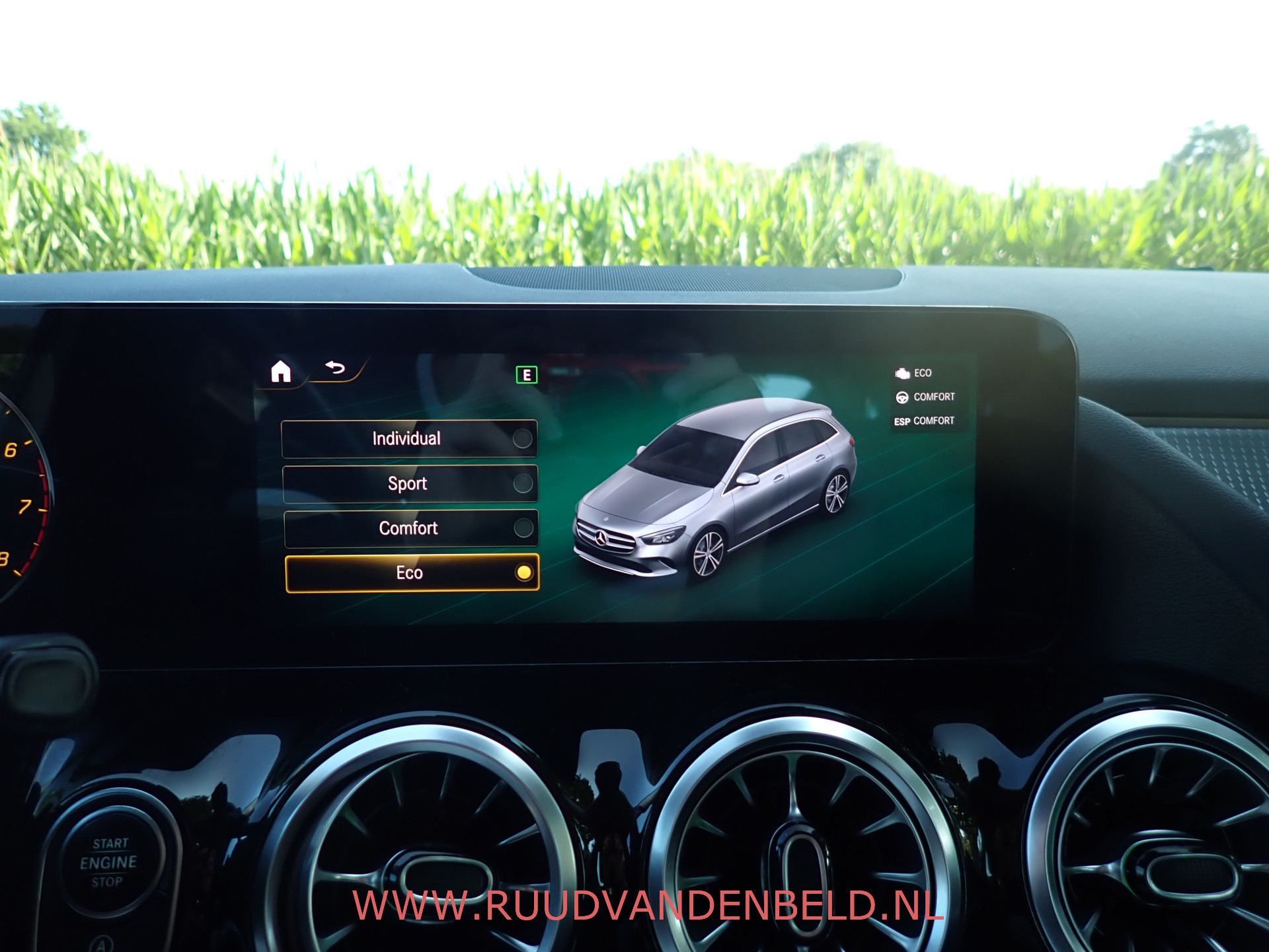 Foto van Mercedes-Benz B 200