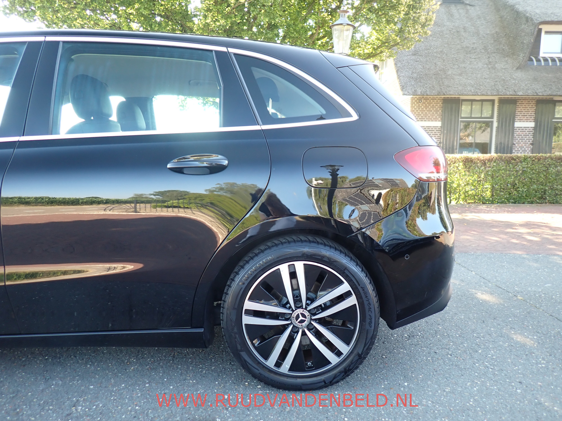 Foto van Mercedes-Benz B 200