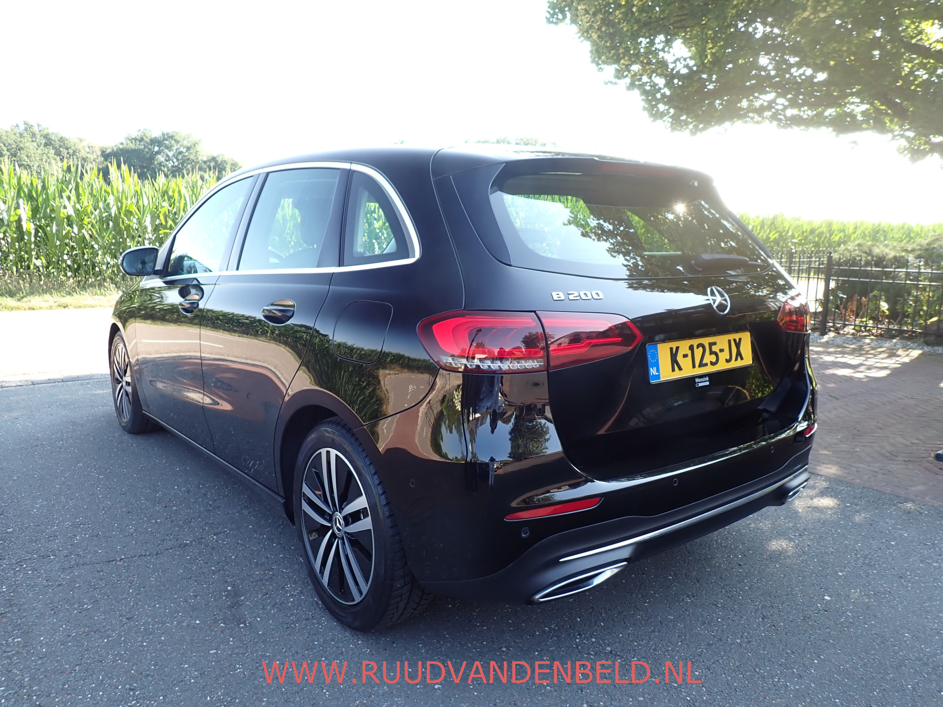 Foto van Mercedes-Benz B 200