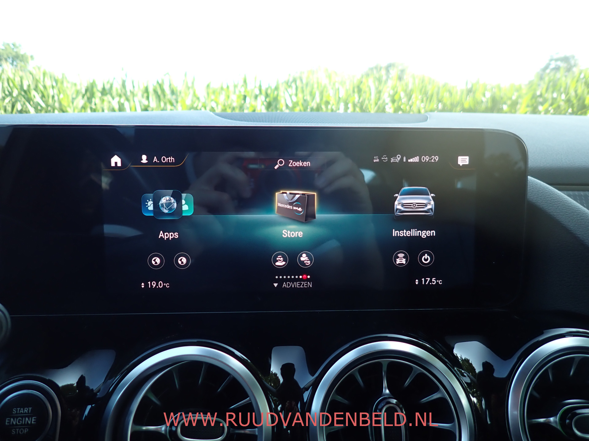Foto van Mercedes-Benz B 200