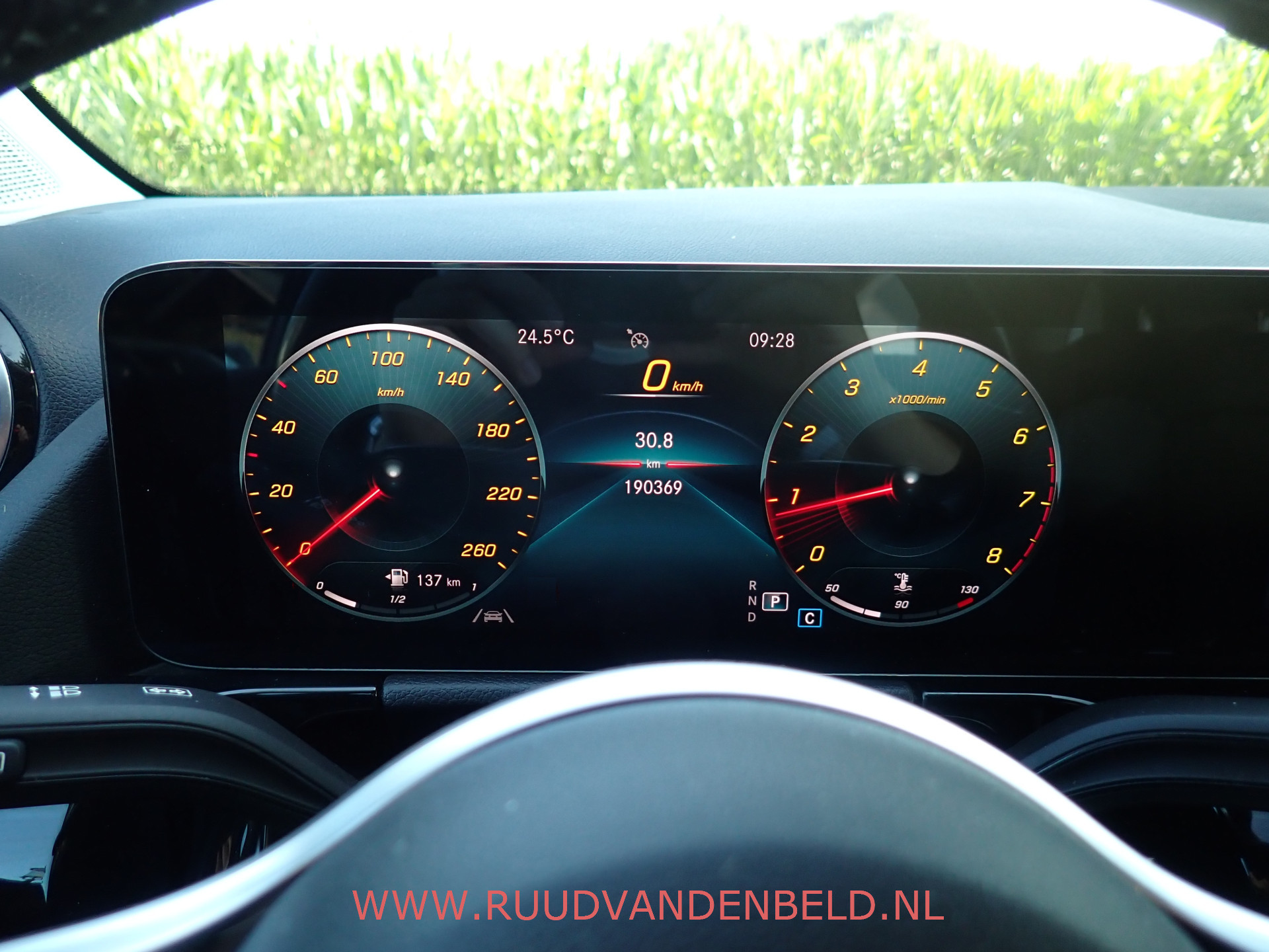 Foto van Mercedes-Benz B 200
