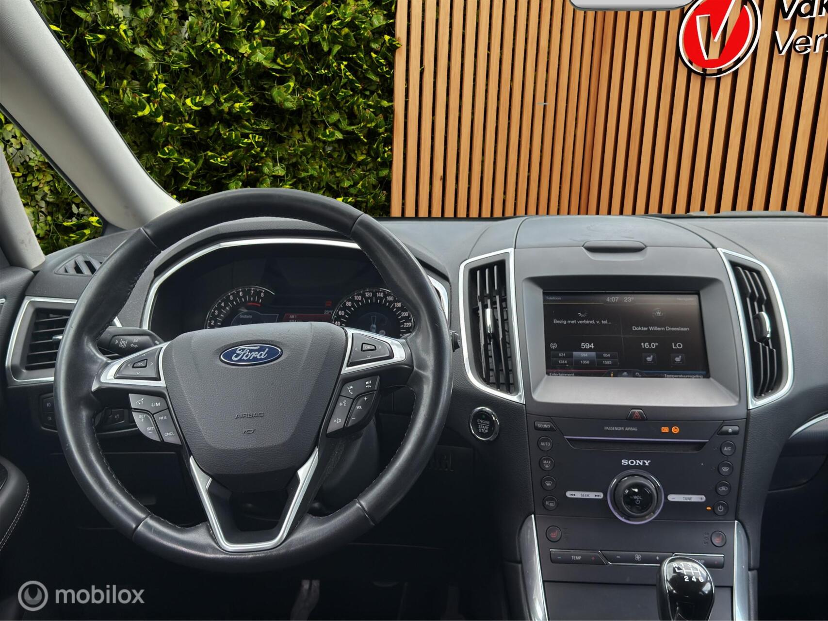 Foto van Ford S-max