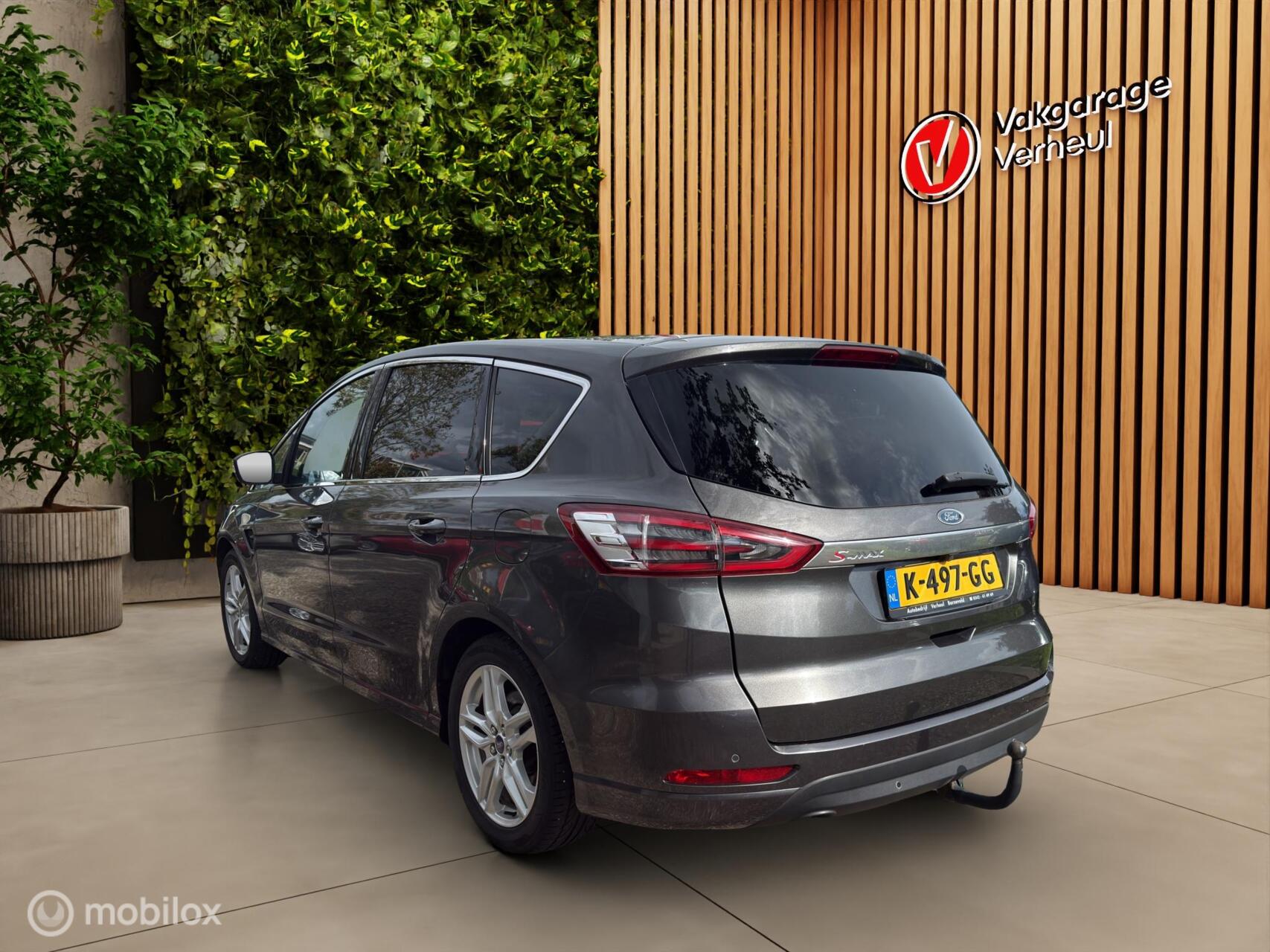 Foto van Ford S-max
