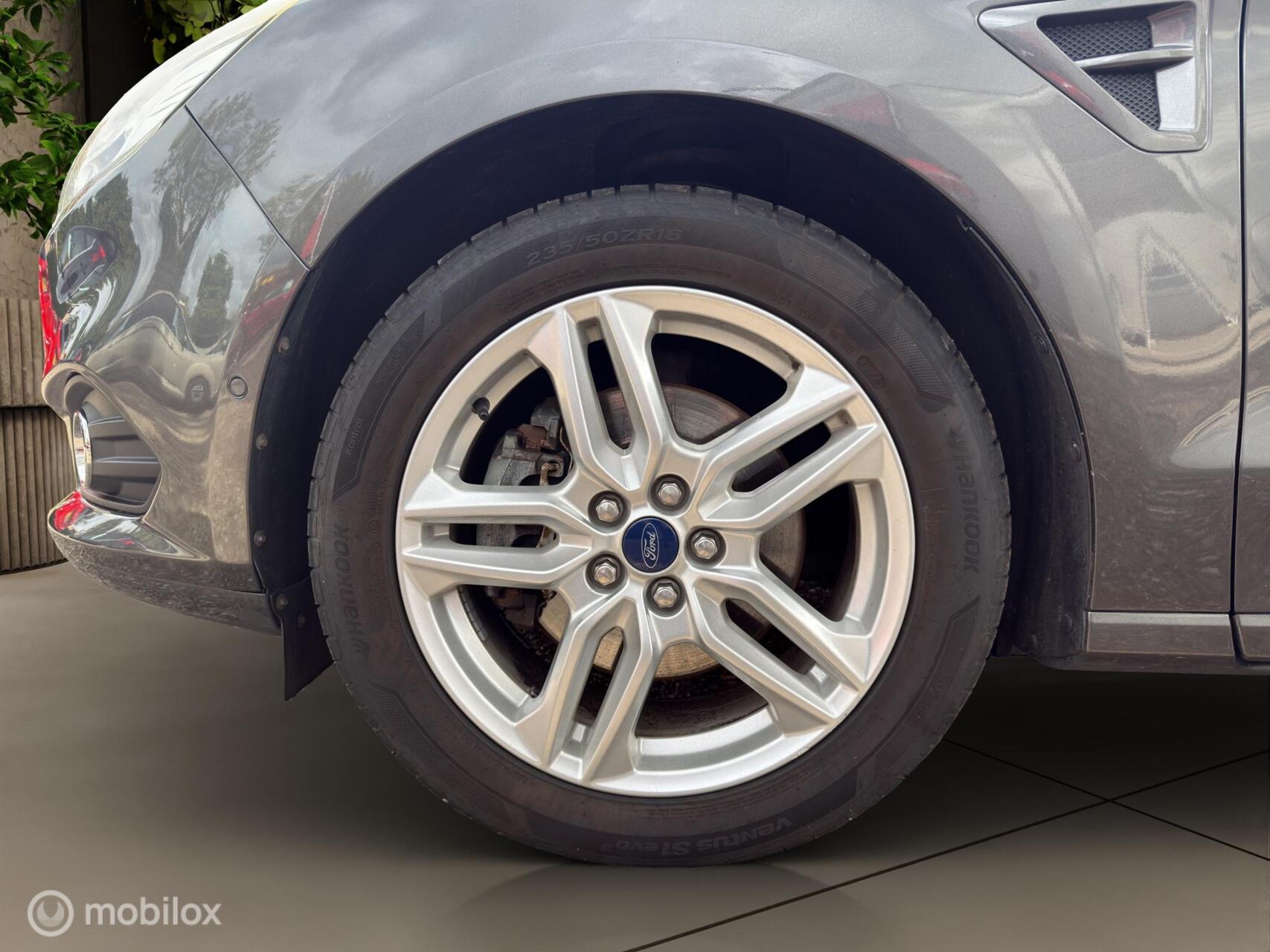 Foto van Ford S-max