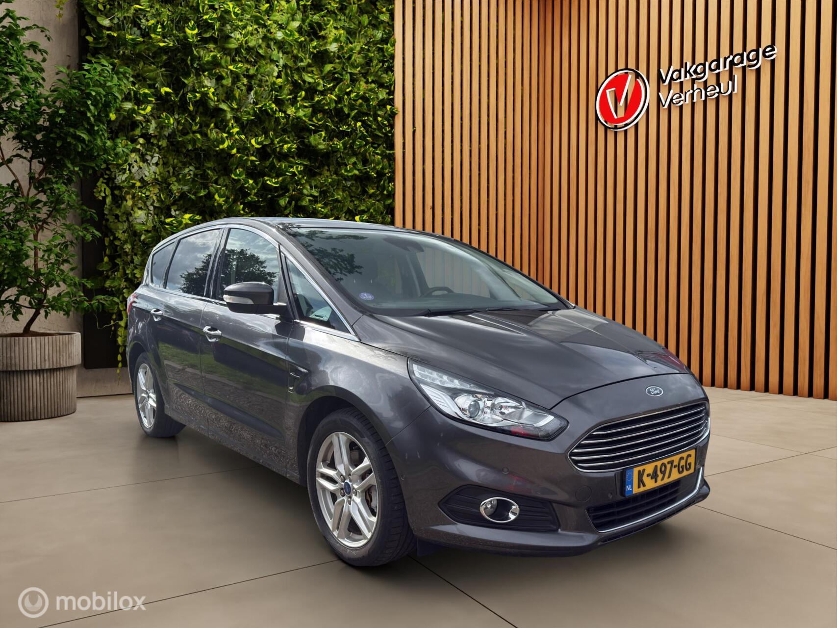 Foto van Ford S-max