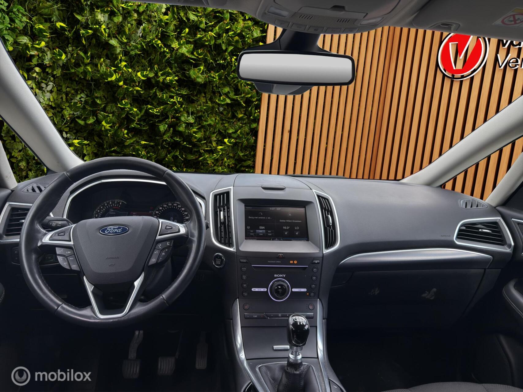 Foto van Ford S-max