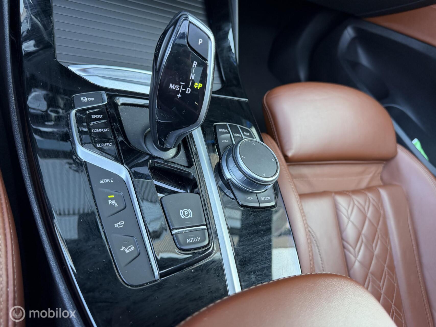 Foto van BMW X3 Xdrive30e