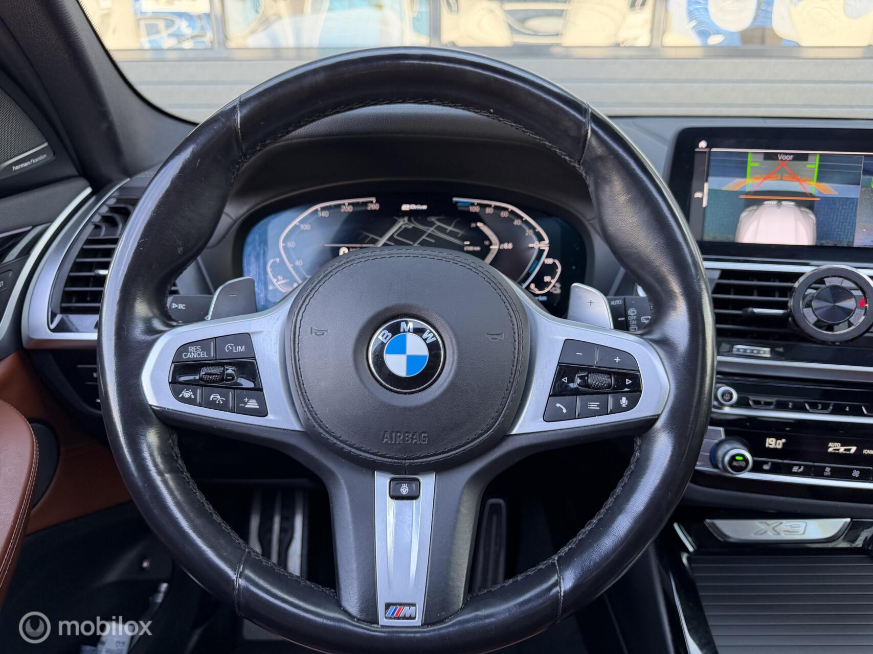 Foto van BMW X3 Xdrive30e