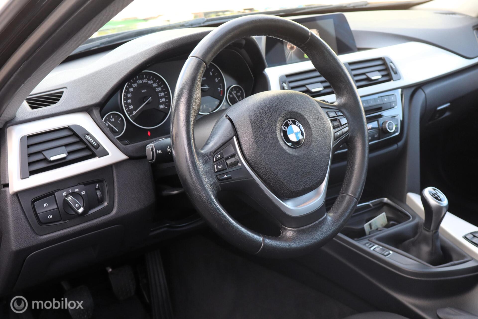 Foto van BMW 318i