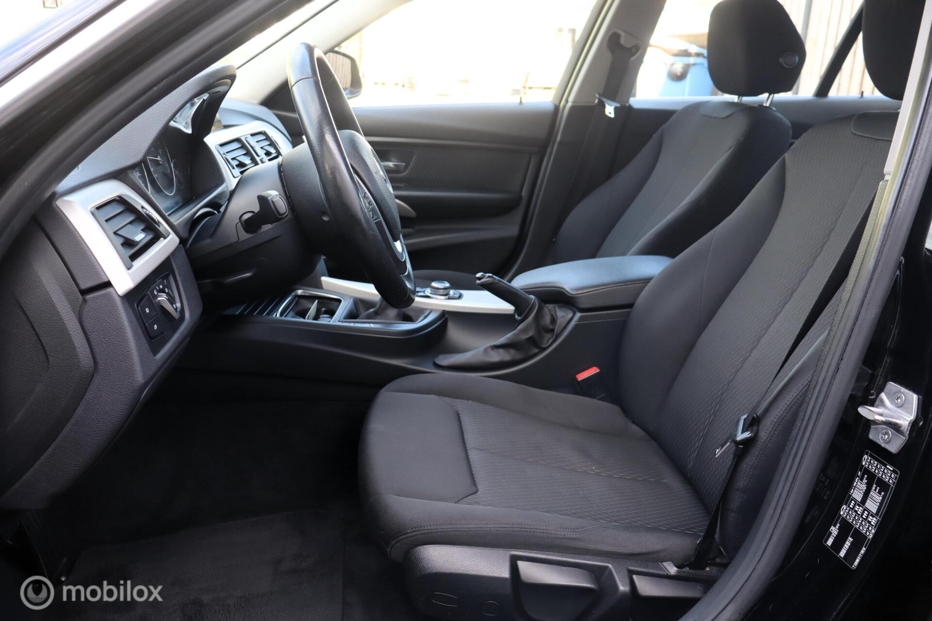 Foto van BMW 318i