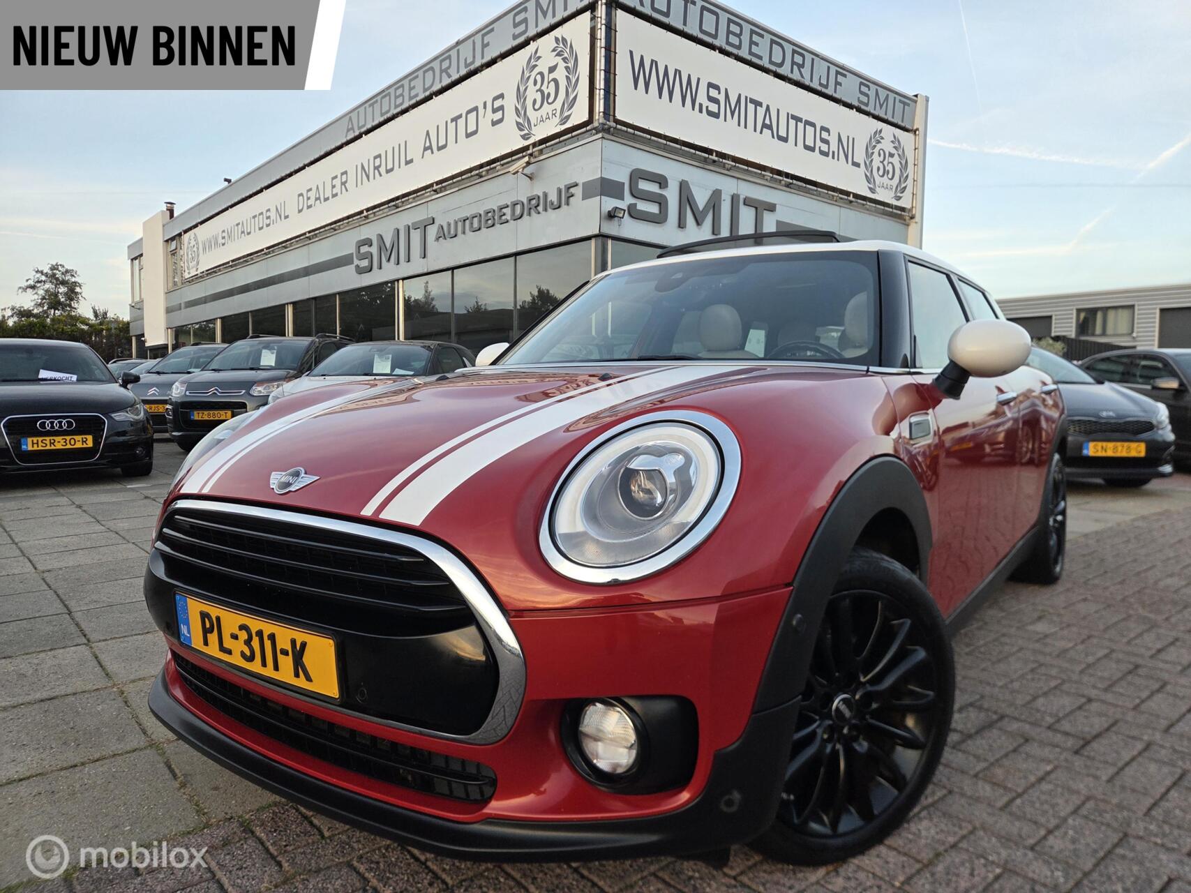 Mini Clubman Cooper 1.5 Cooper Chili Serious Bsns AUT/PANO/LEDER 2017 - voorkant