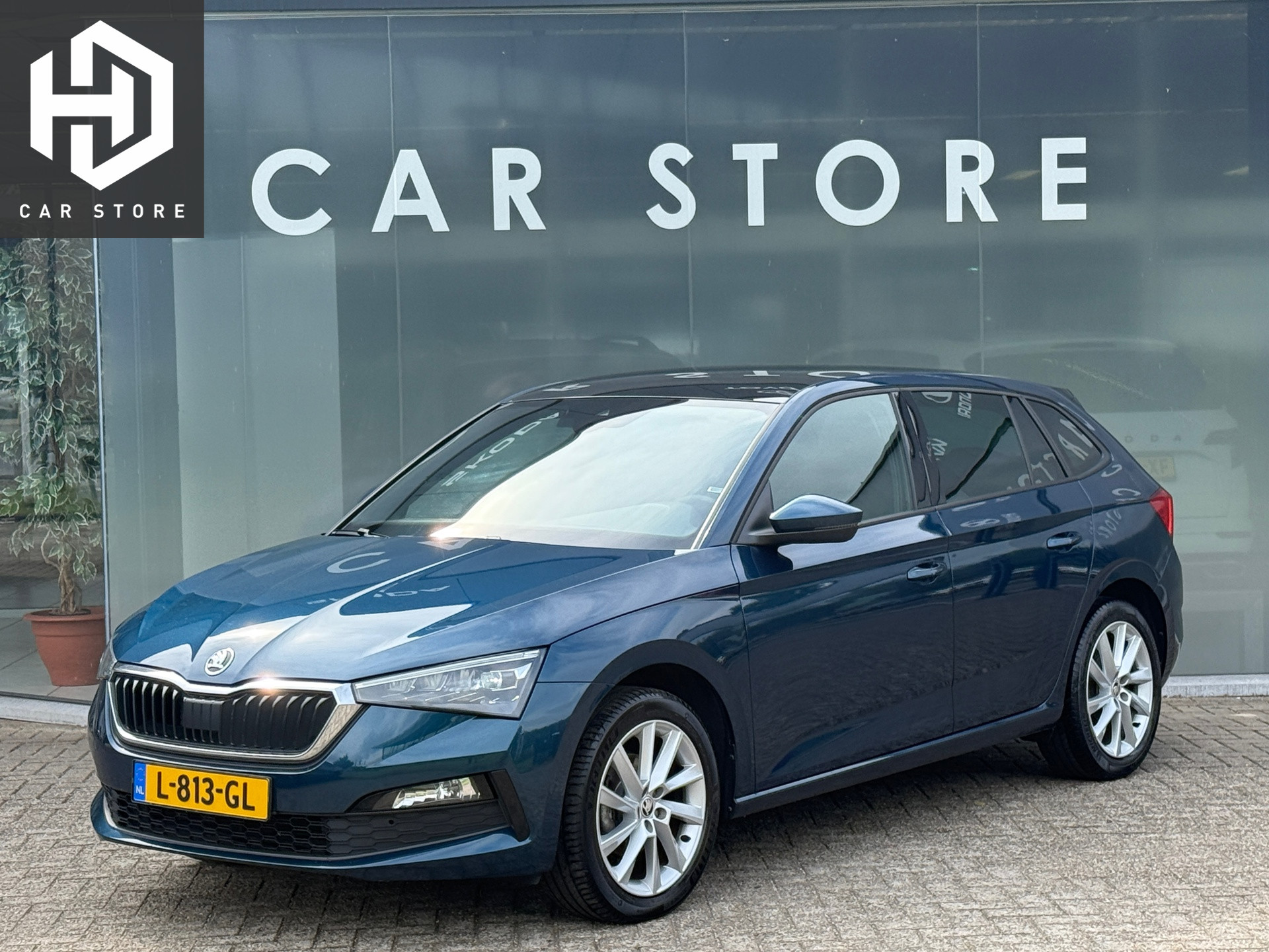 Skoda Scala 1.0 TSI 110PK DSG SPORT PANO|NAVI|CAMERA|CARPLAY 2021 - voorkant