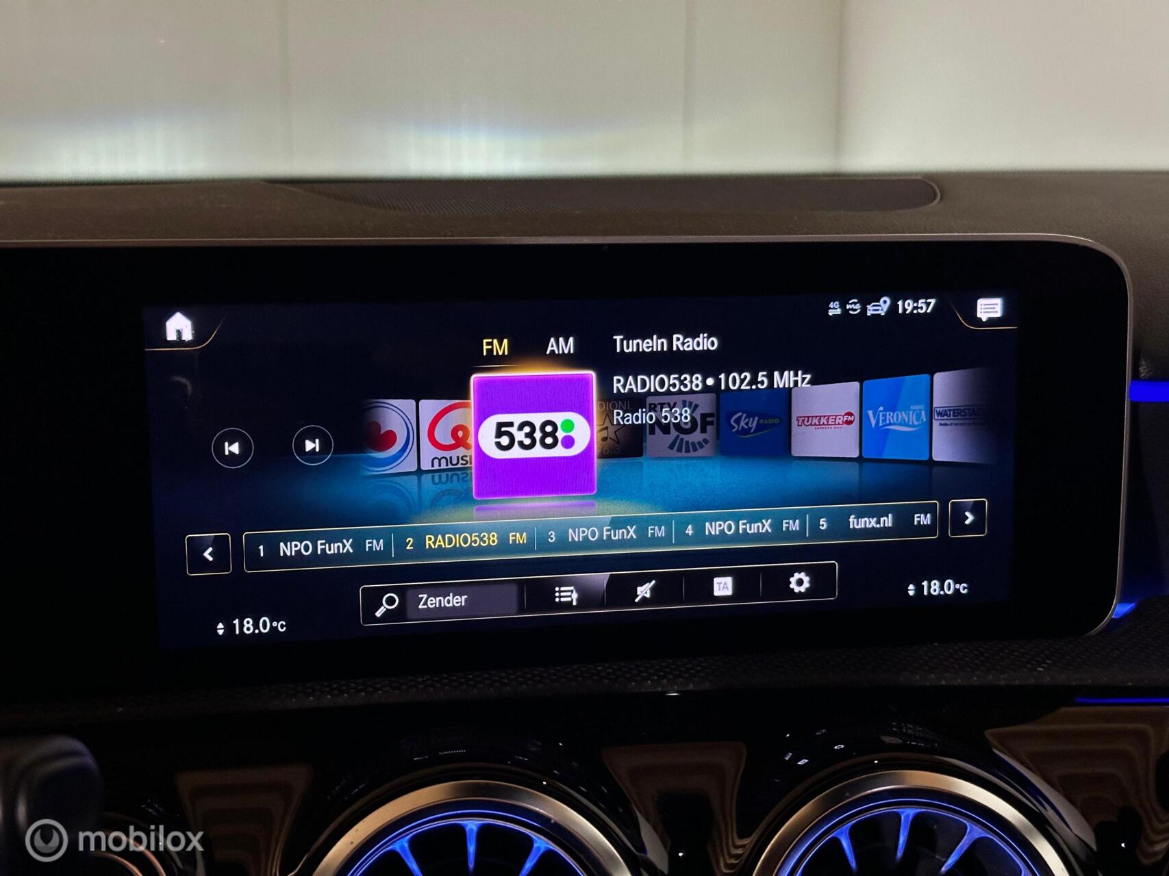 Foto van Mercedes-Benz A 200