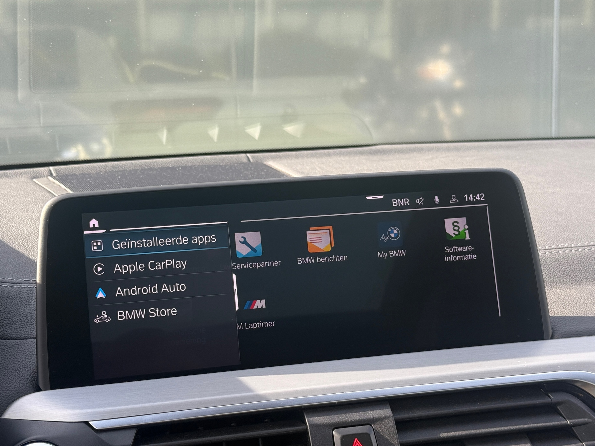 Foto van BMW Ix3
