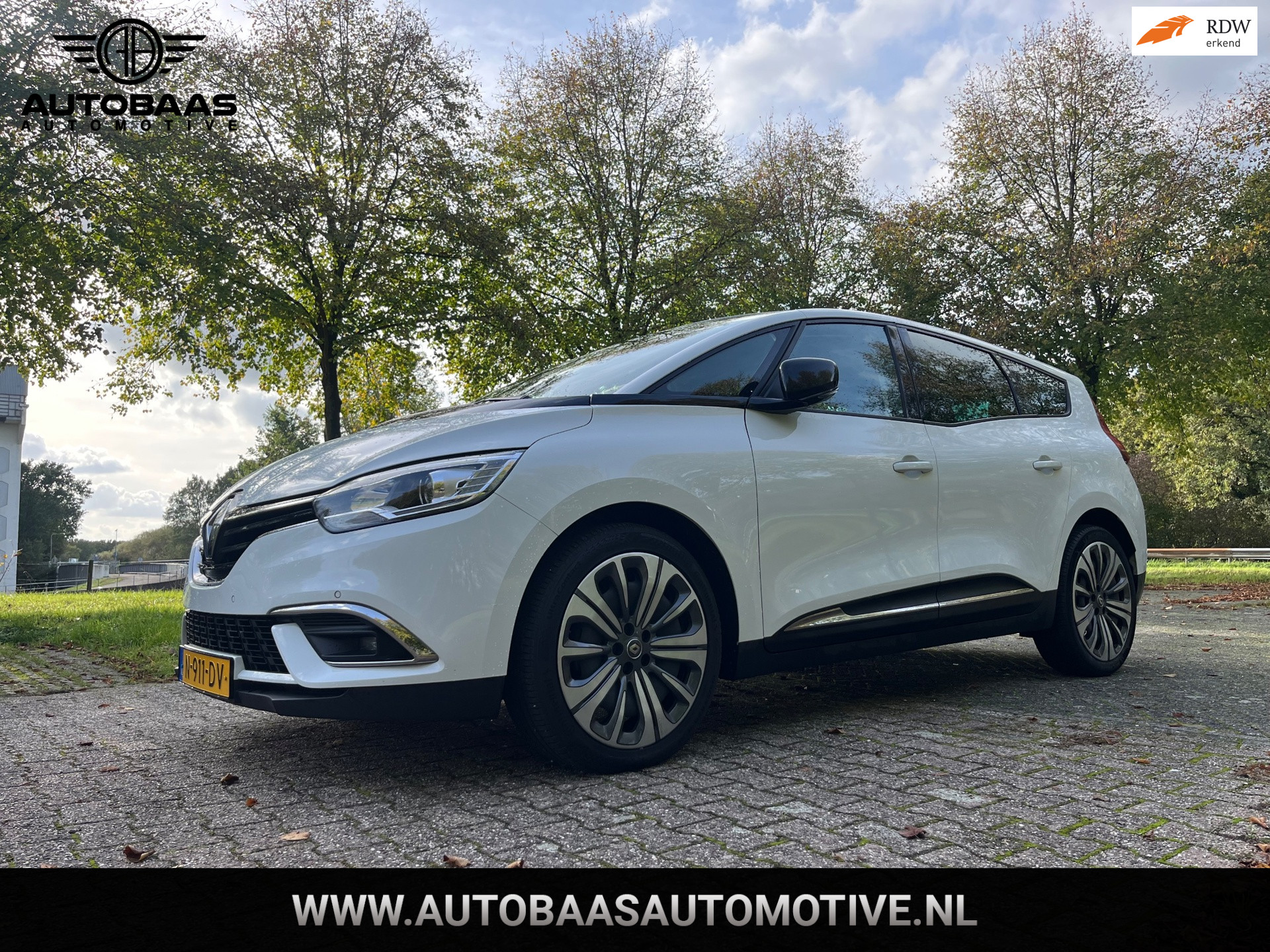 Renault Scénic 1.3 TCe Business Zen 7-Persoons *apk 09-2027*NL-AUTO+NAP+1EIG+NAVI+TREKHAAK+PARKEERSENSOREN+CLIMATE CONTROL+ 2021 - voorkant