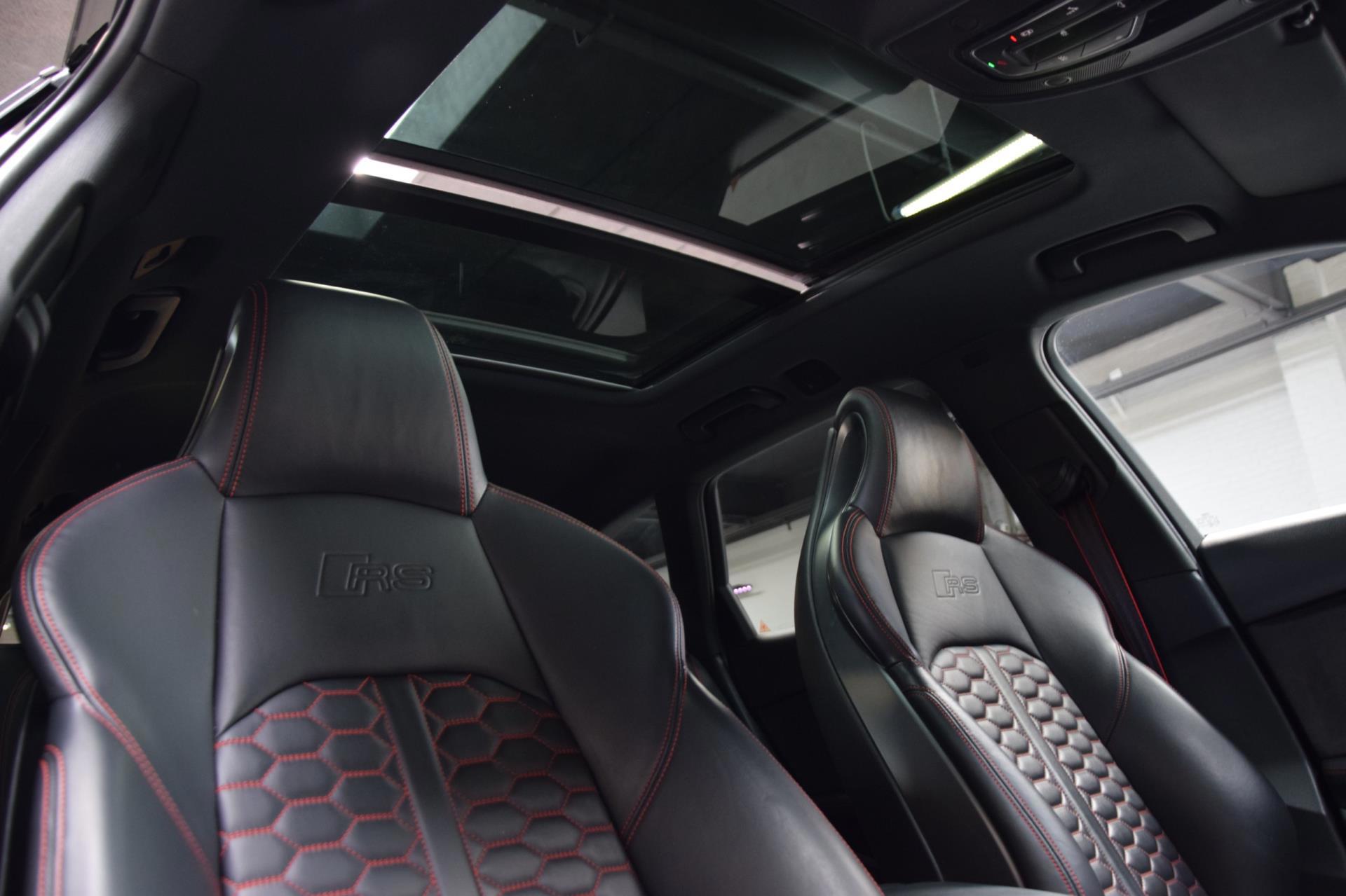 Foto van Audi RS 4 Avant