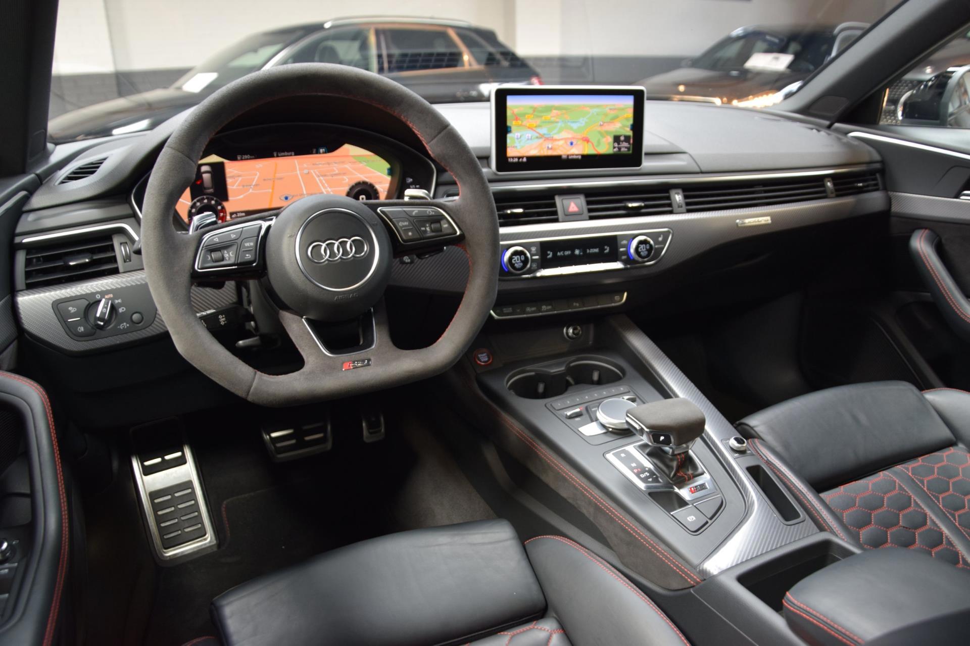 Foto van Audi RS 4 Avant