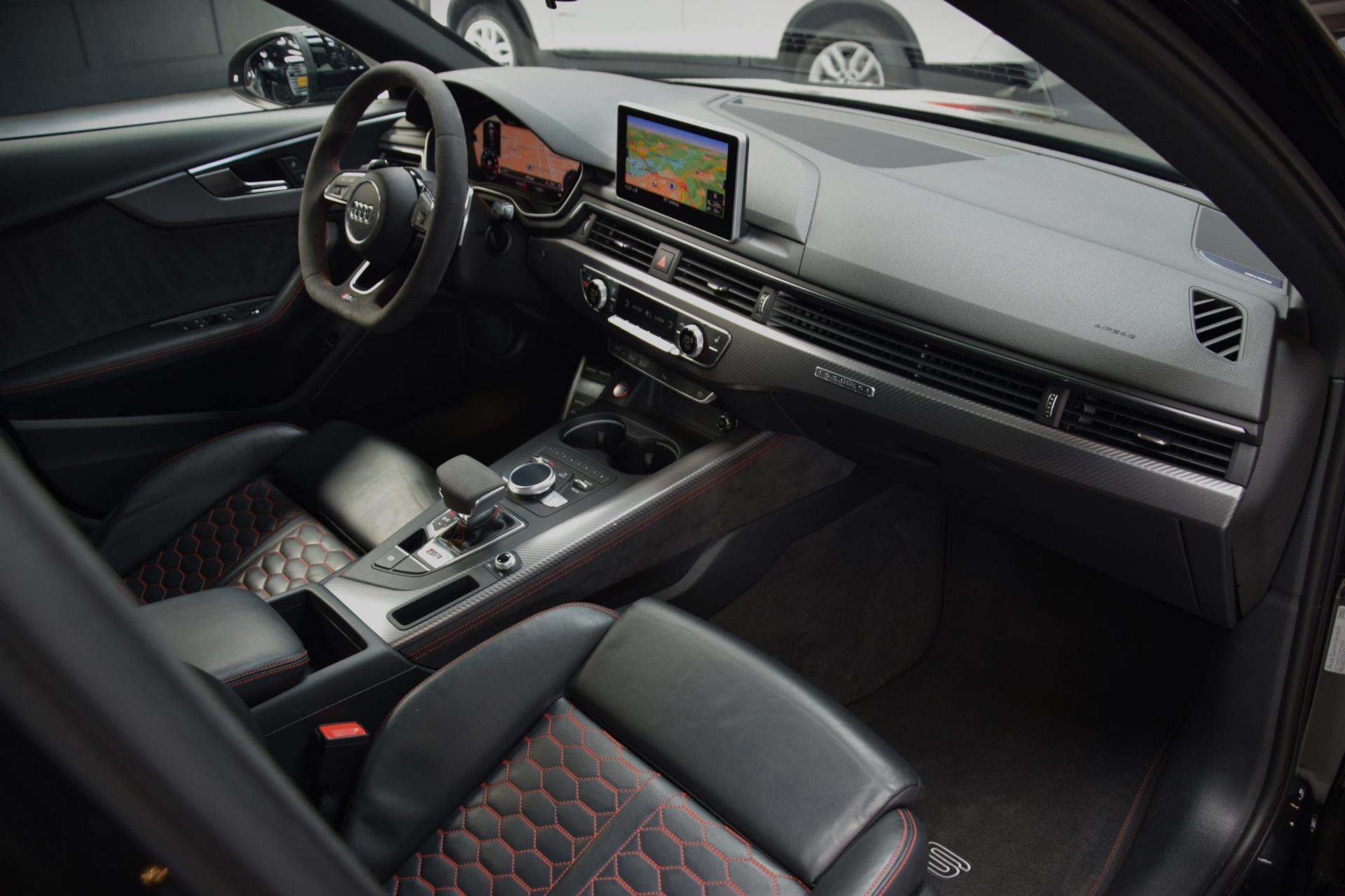 Foto van Audi RS 4 Avant