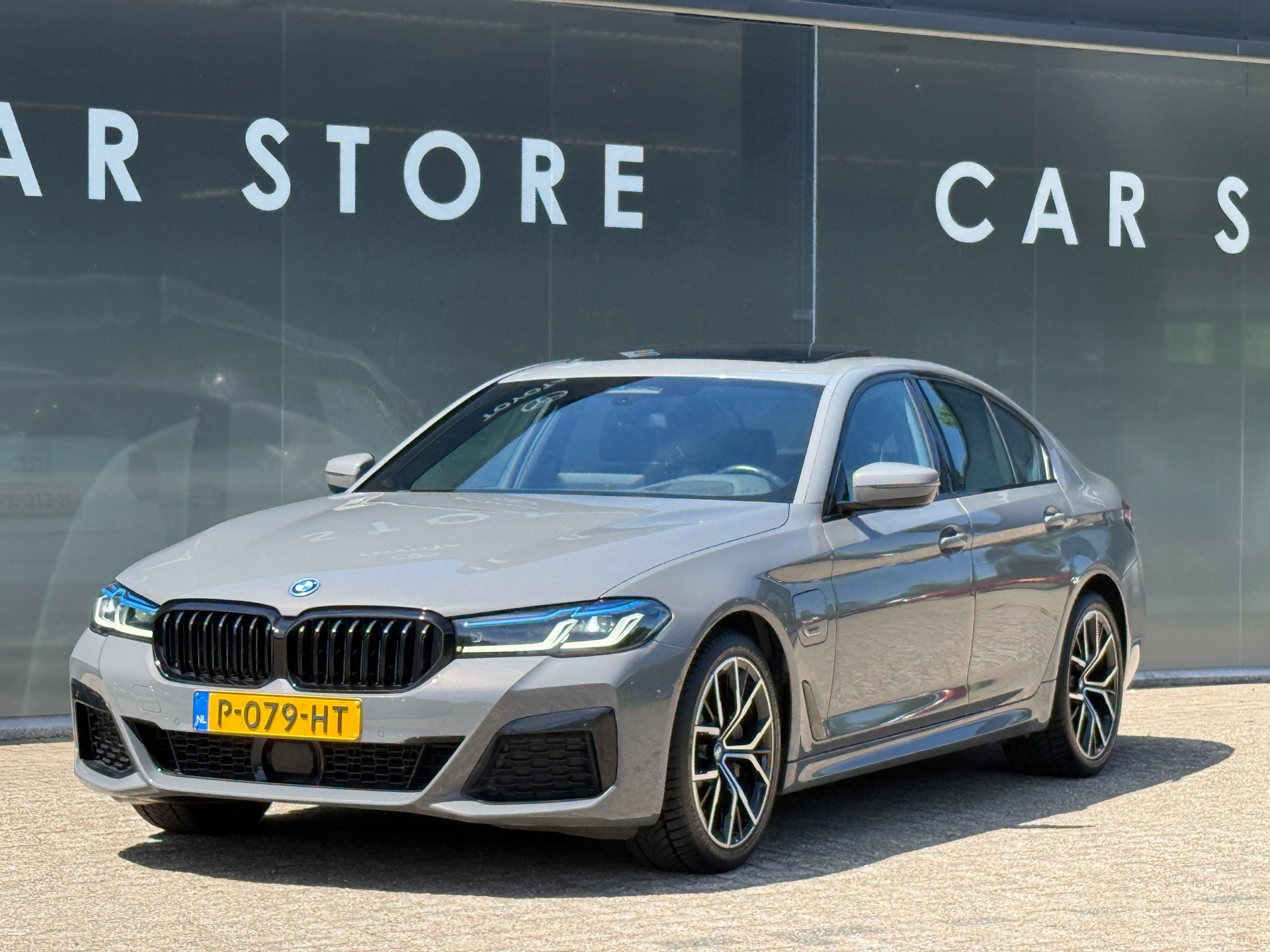 Foto van BMW 530e