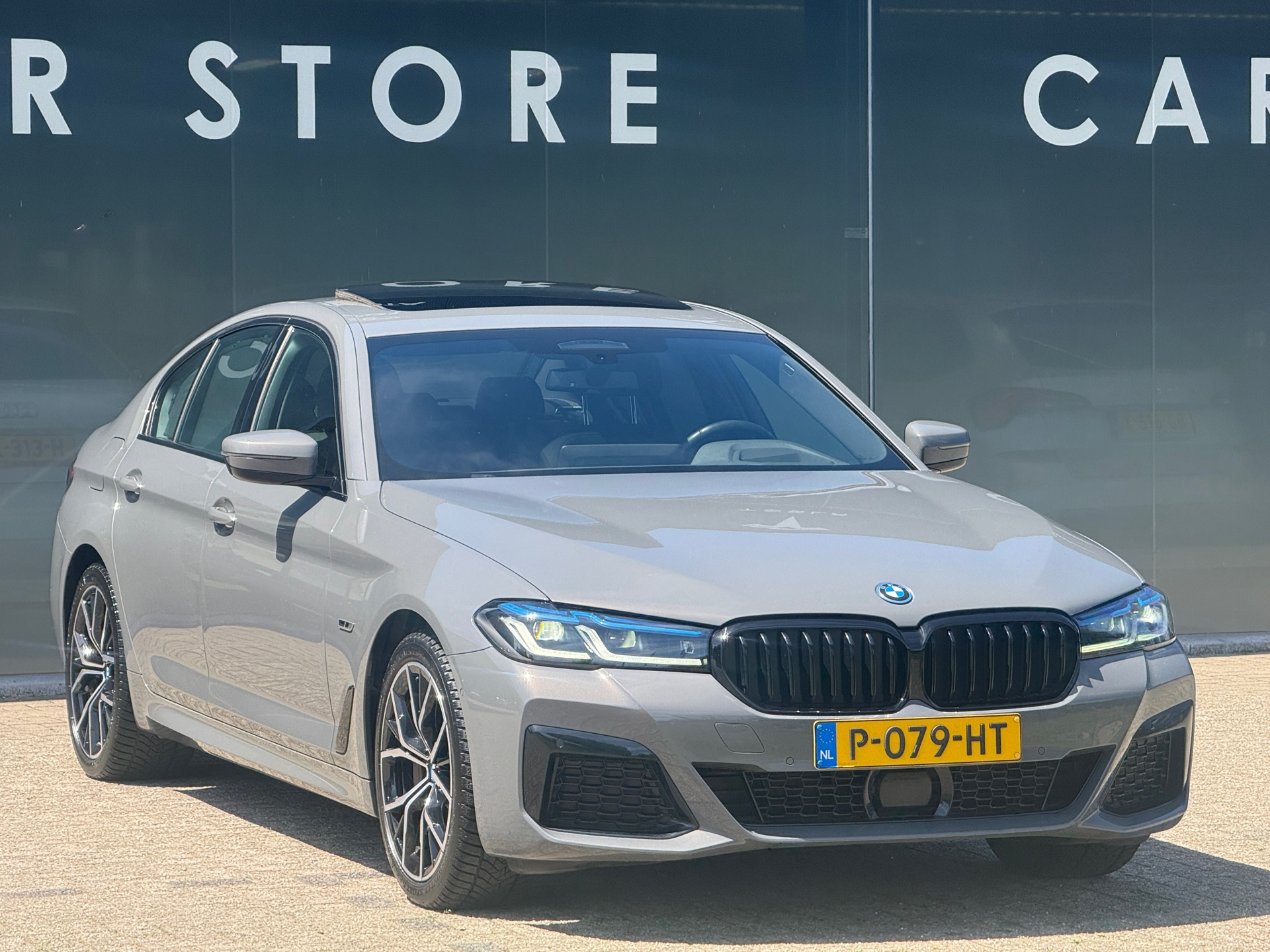 Foto van BMW 530e