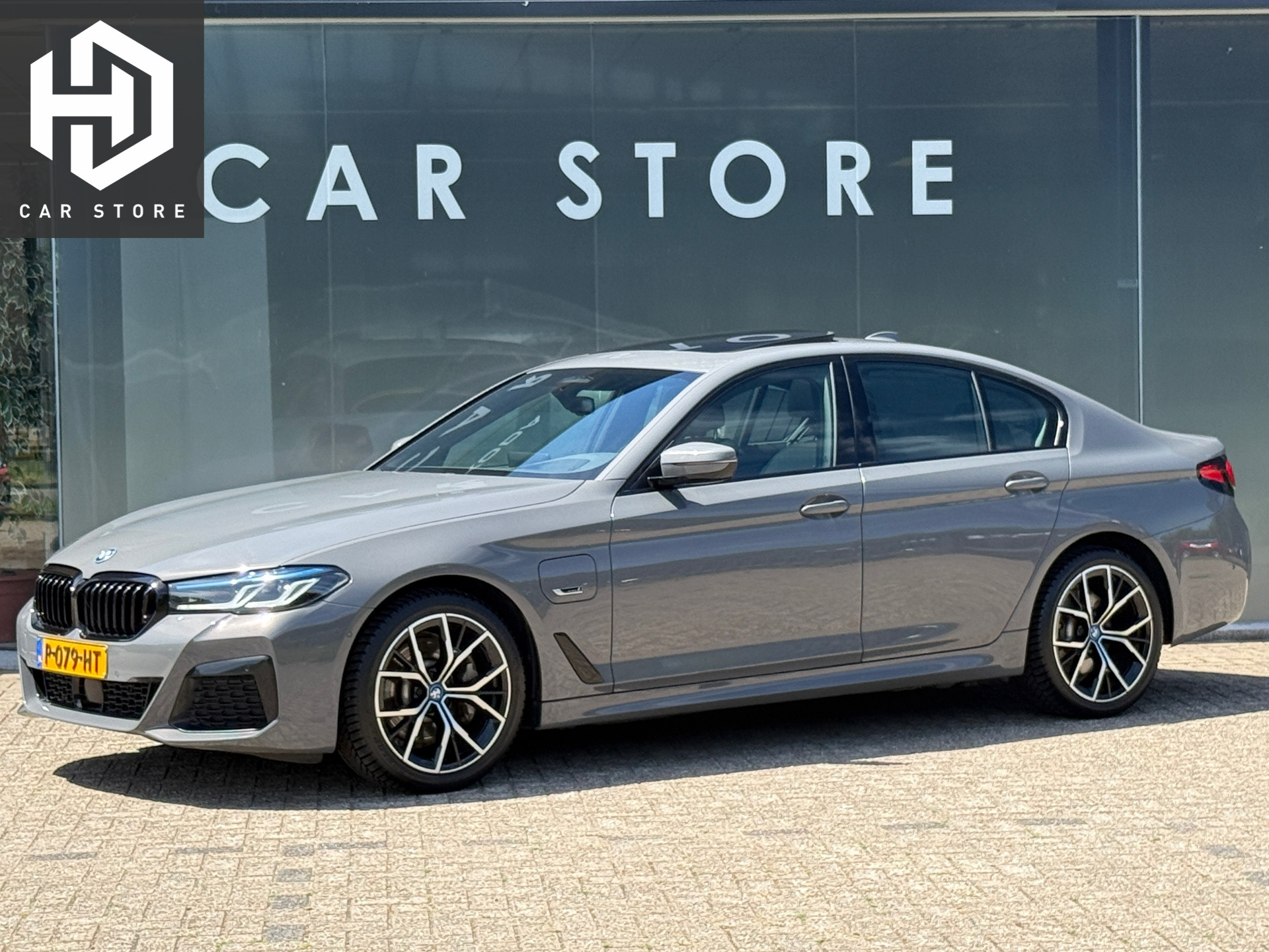 BMW 530e 530e M-Sport BERNINAGRAU Pano|LASER|HuD|Adap Cruise| 2022 - voorkant