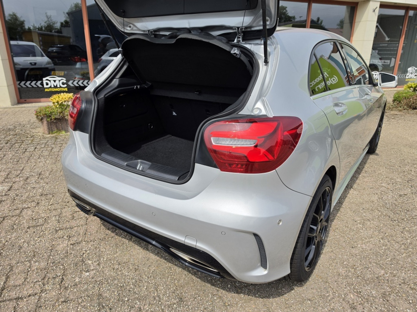 Foto van Mercedes-Benz A 180