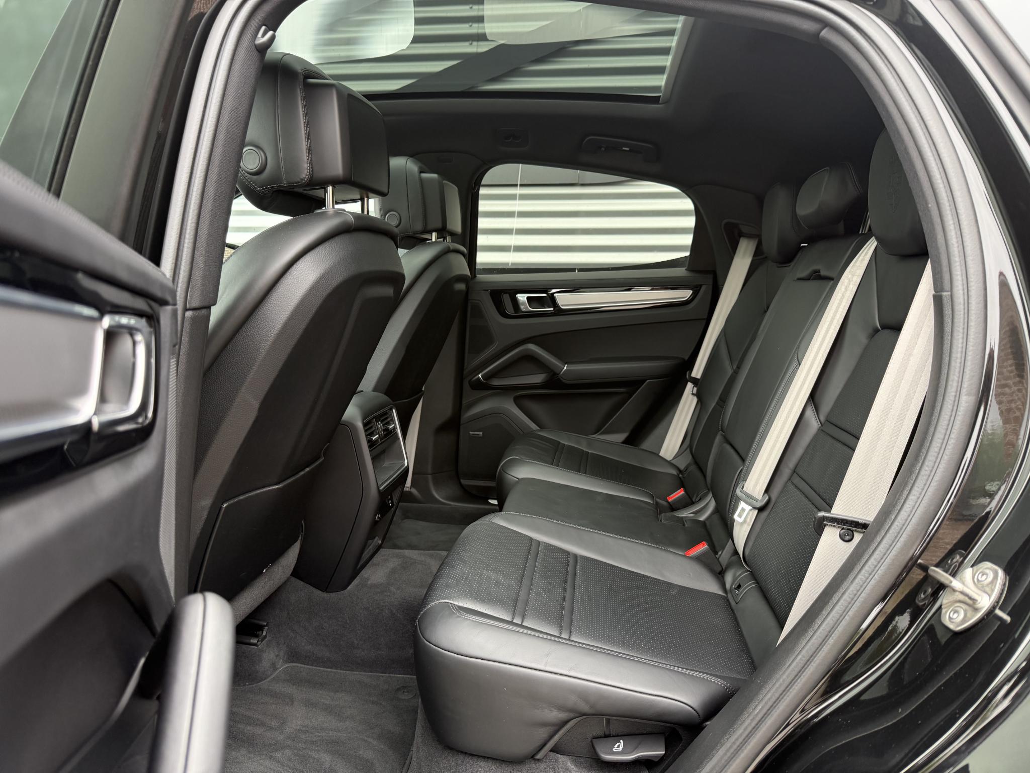 Foto van Porsche Cayenne E-hybrid