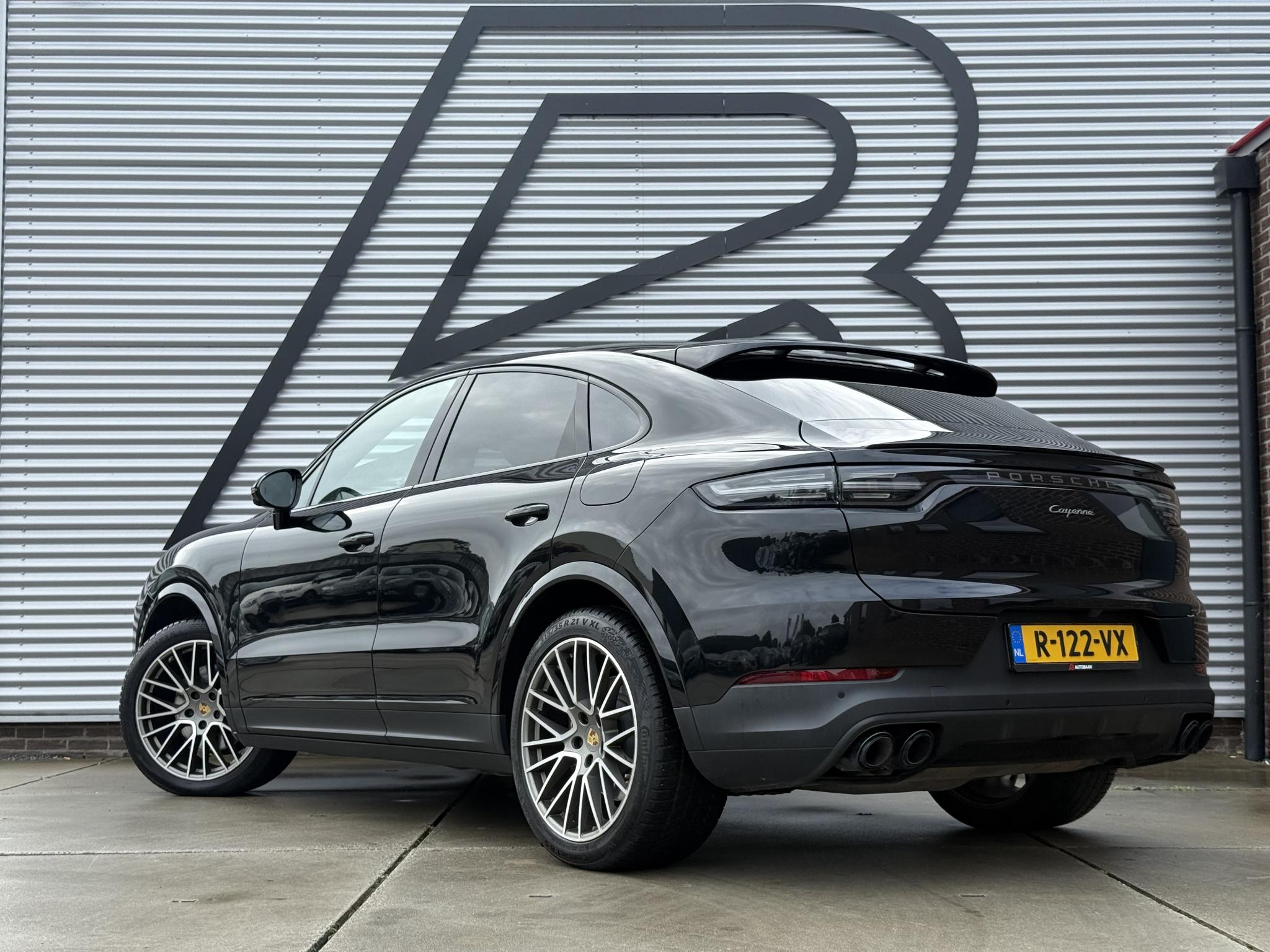 Foto van Porsche Cayenne E-hybrid