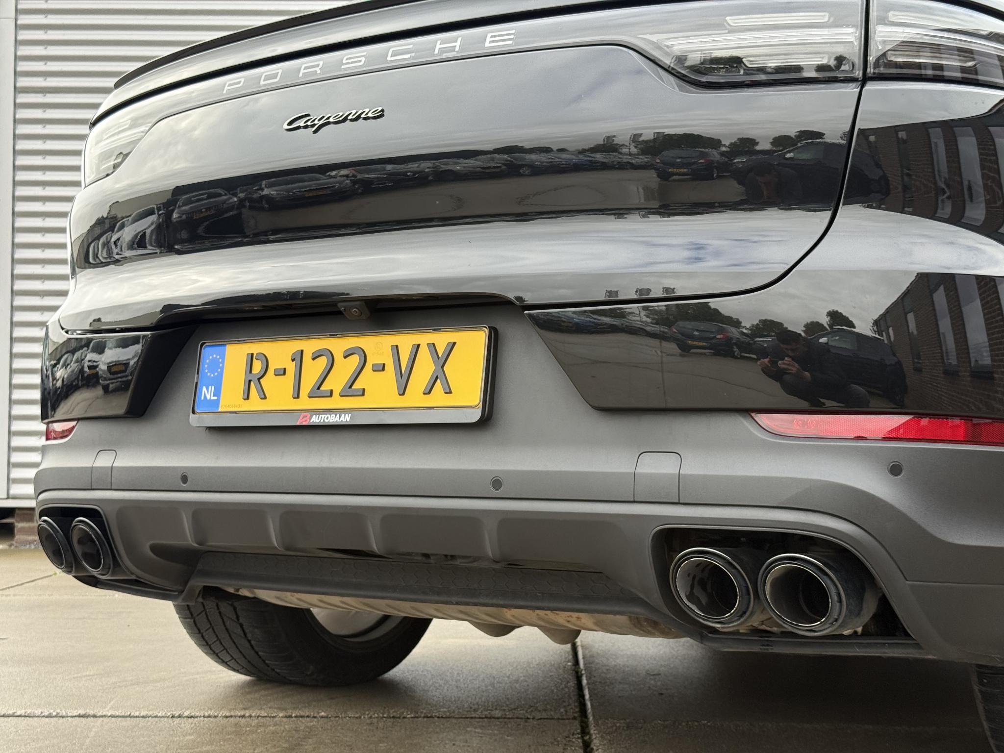 Foto van Porsche Cayenne E-hybrid
