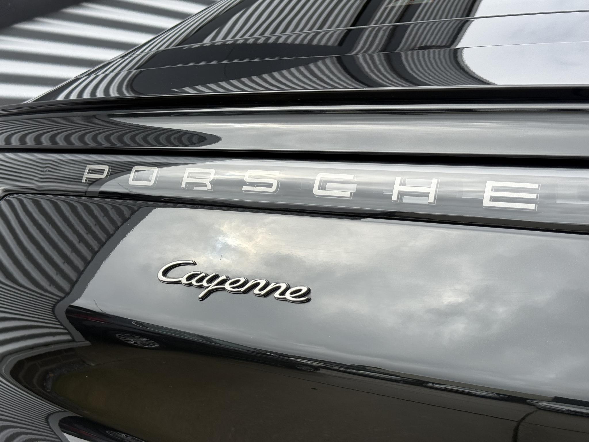 Foto van Porsche Cayenne E-hybrid
