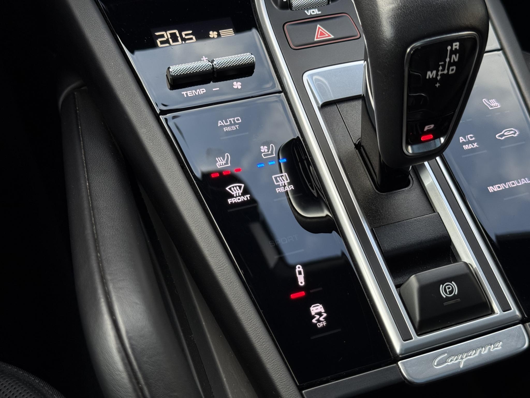 Foto van Porsche Cayenne E-hybrid