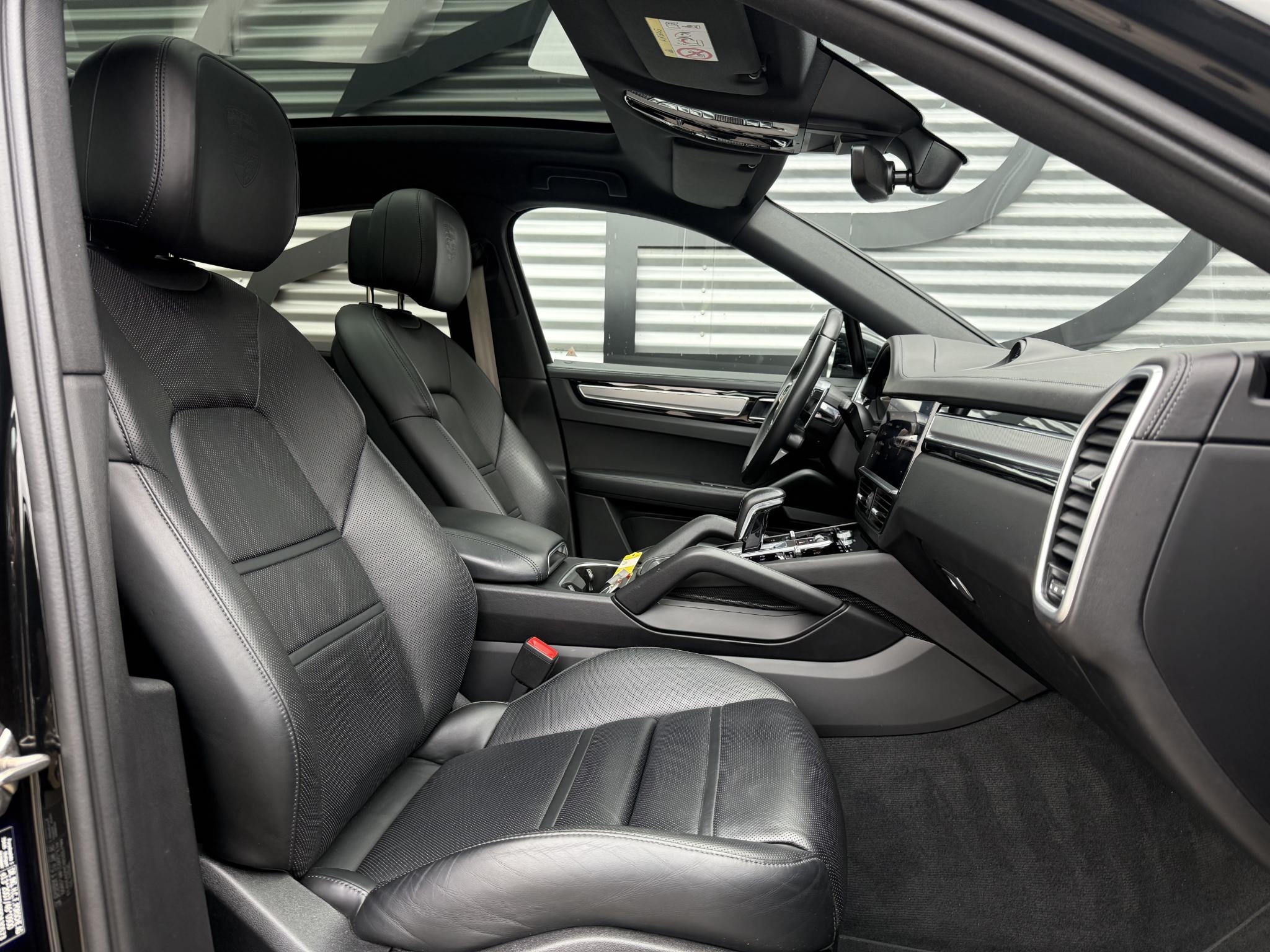 Foto van Porsche Cayenne E-hybrid