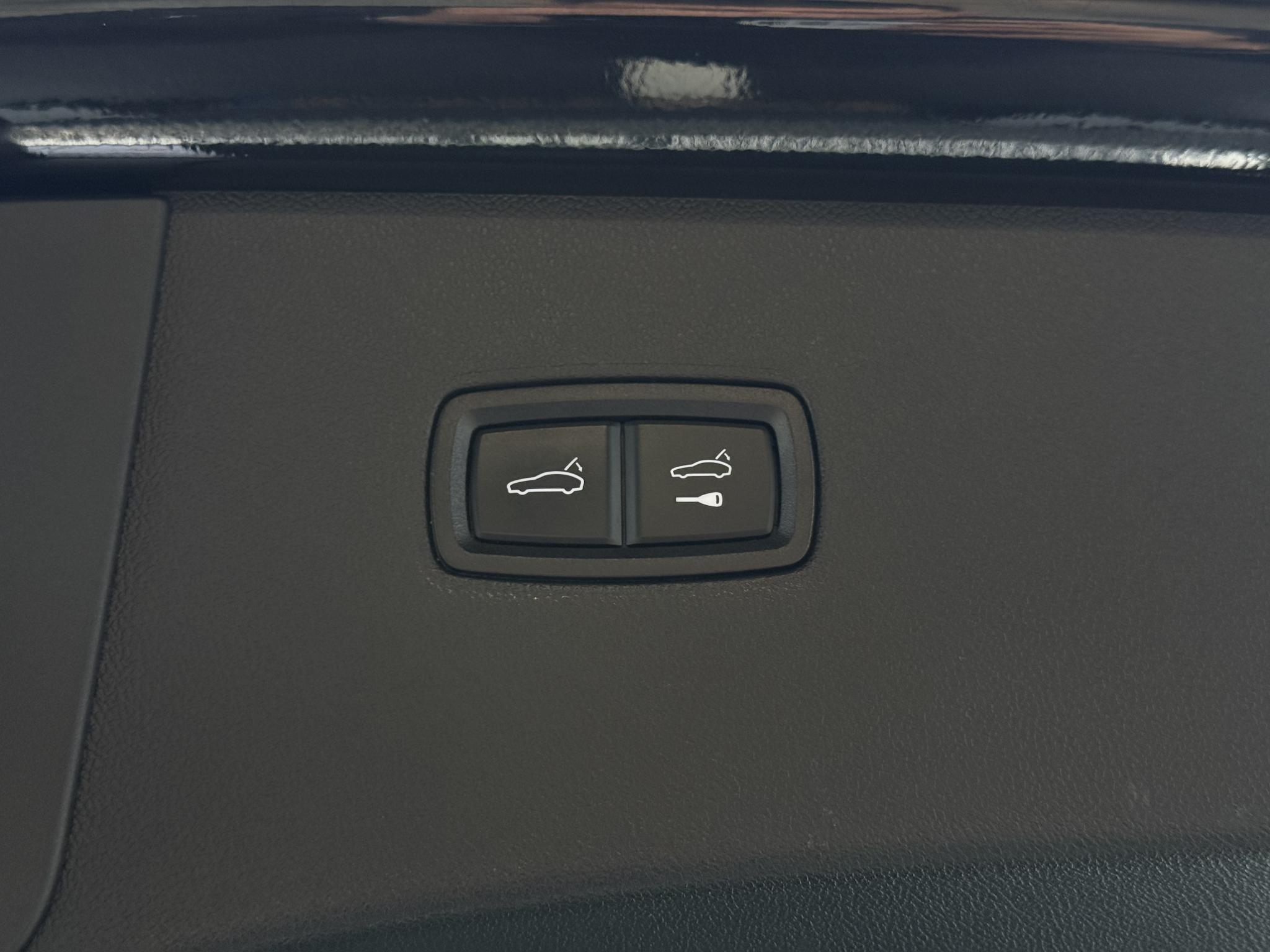 Foto van Porsche Cayenne E-hybrid