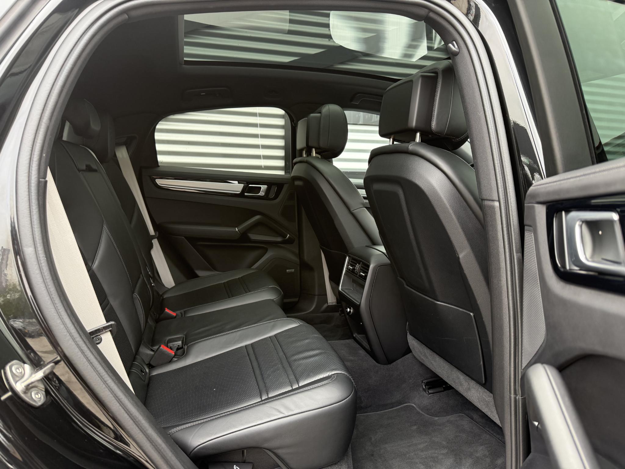 Foto van Porsche Cayenne E-hybrid